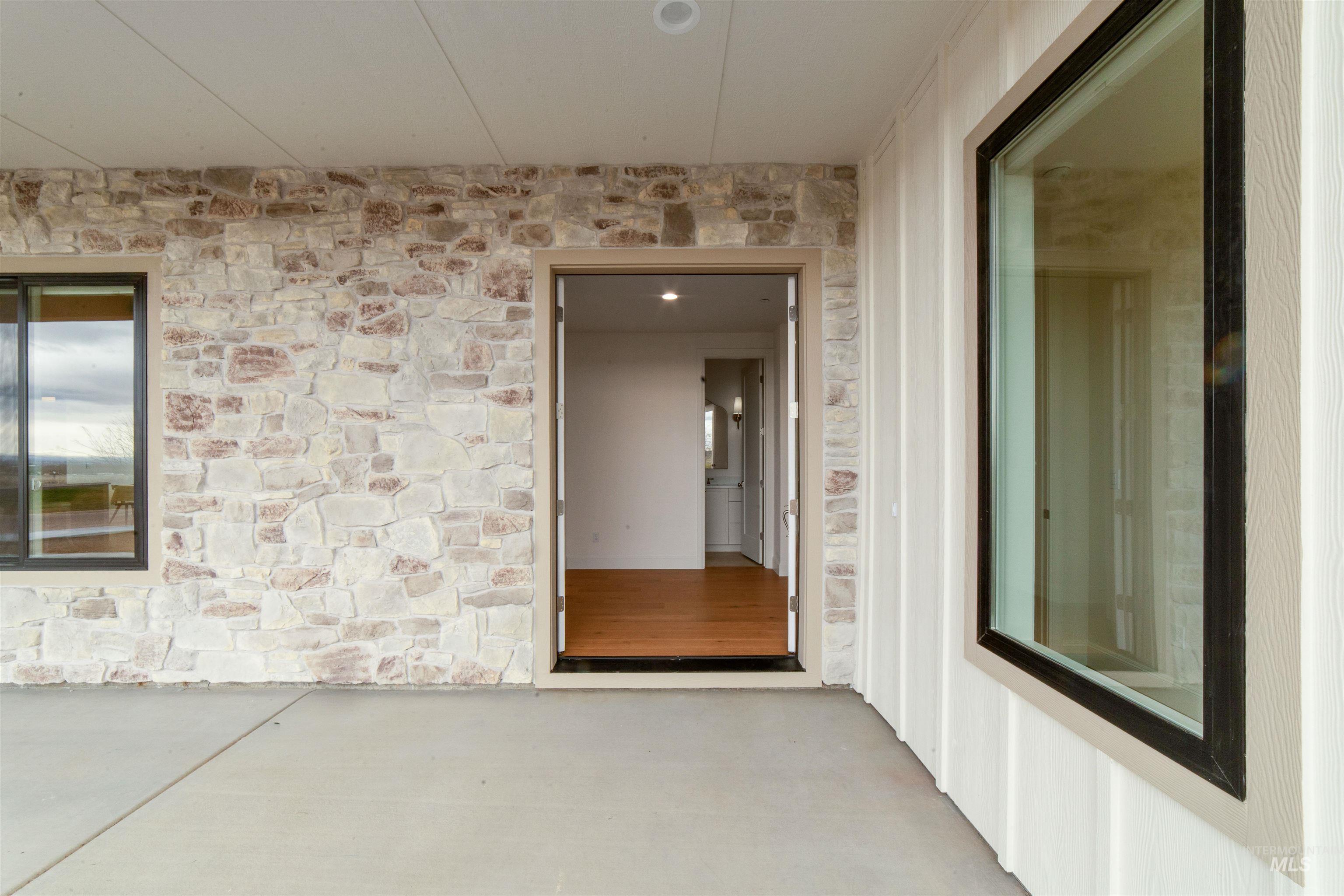 22109 Aura Vista Way, Caldwell, Idaho 83607, 3 Bedrooms, 3.5 Bathrooms, Residential For Sale, Price $990,000, 98975829