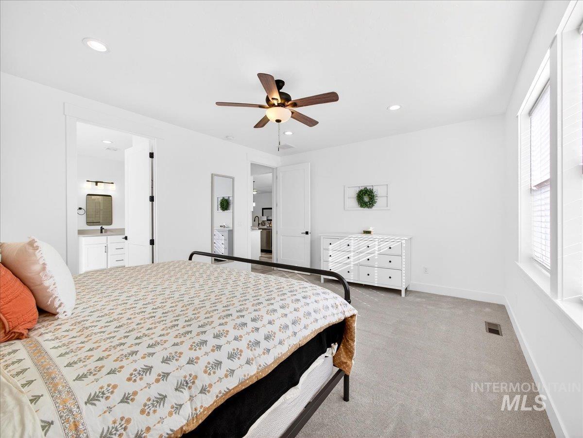 436 October Sky St, New Plymouth, Idaho 83617, 4 Bedrooms, 2.5 Bathrooms, Residential For Sale, Price $499,900, 98975830