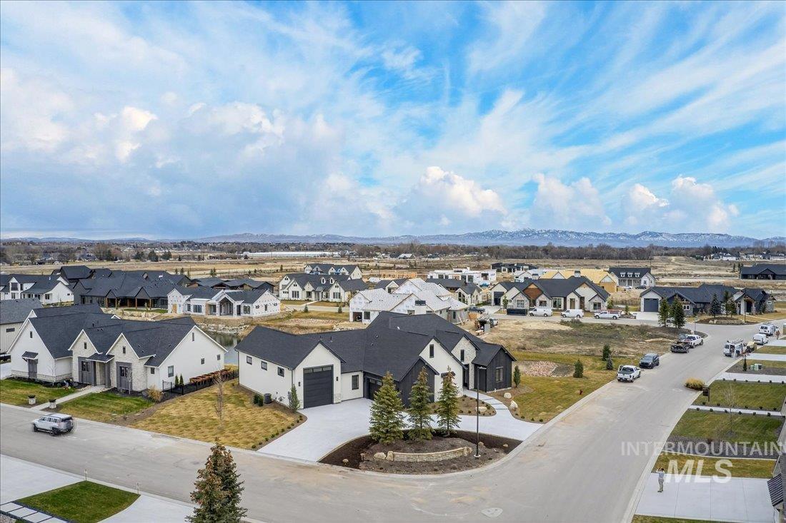 549 Joy Ave, Middleton, Idaho 83644, 4 Bedrooms, 3.5 Bathrooms, Residential For Sale, Price $1,349,900, 98975831