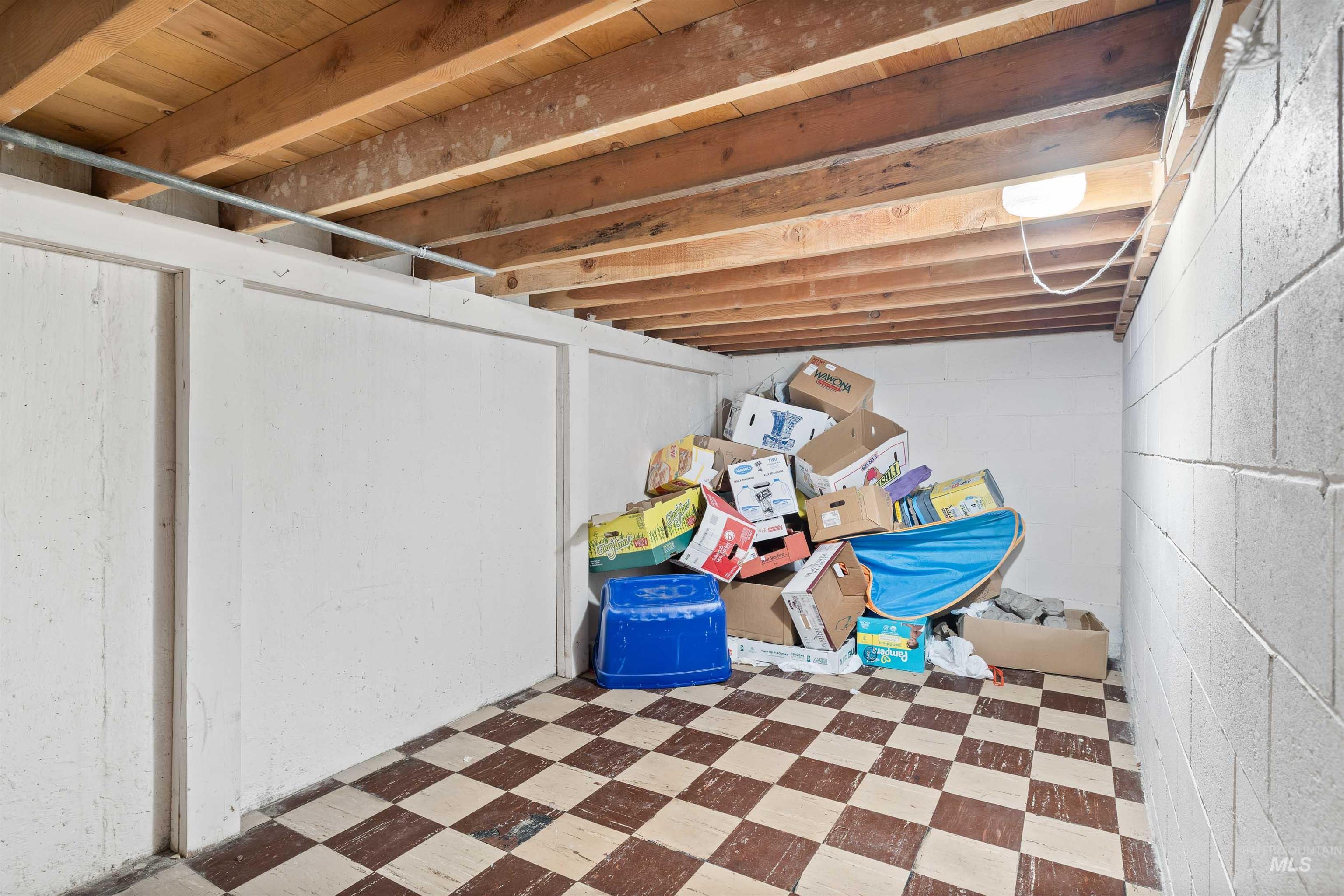 280-290 Carney Street, Twin Falls, Idaho 83301, 2 Bedrooms, 1 Bathroom, Residential Income For Sale, Price $359,900, 98975832