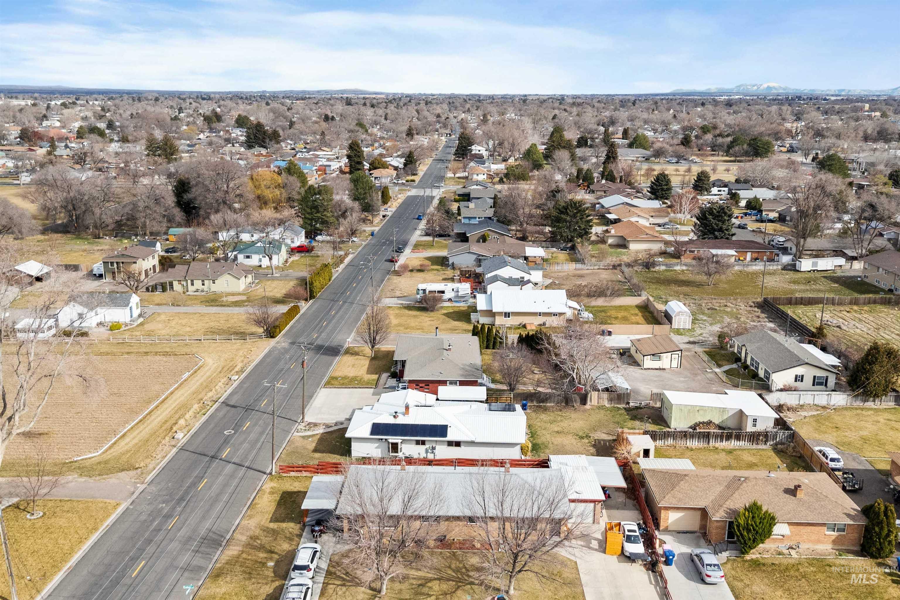 280-290 Carney Street, Twin Falls, Idaho 83301, 2 Bedrooms, 1 Bathroom, Residential Income For Sale, Price $359,900,MLS 98975832