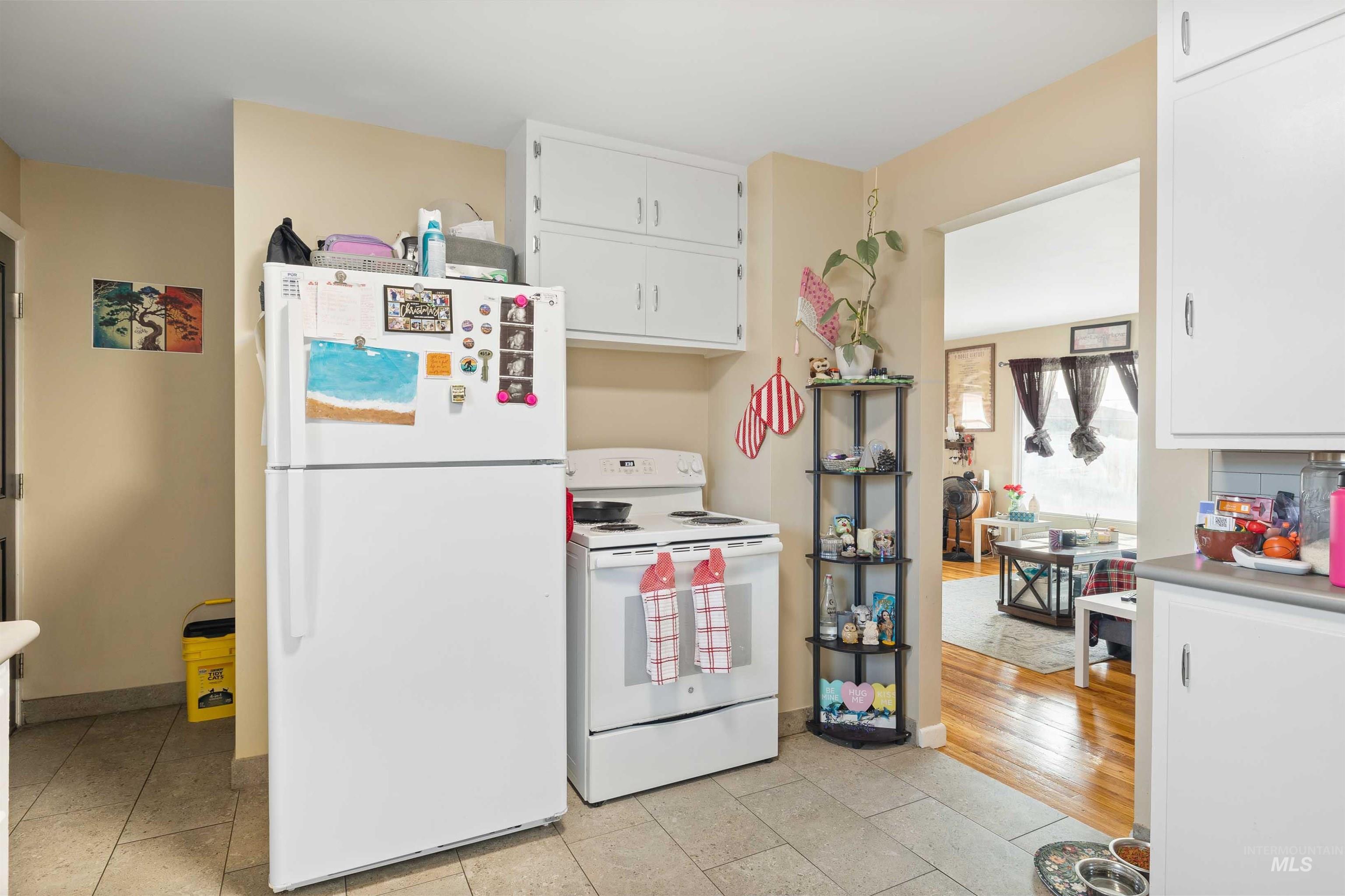 280-290 Carney Street, Twin Falls, Idaho 83301, 2 Bedrooms, 1 Bathroom, Residential Income For Sale, Price $359,900, 98975832