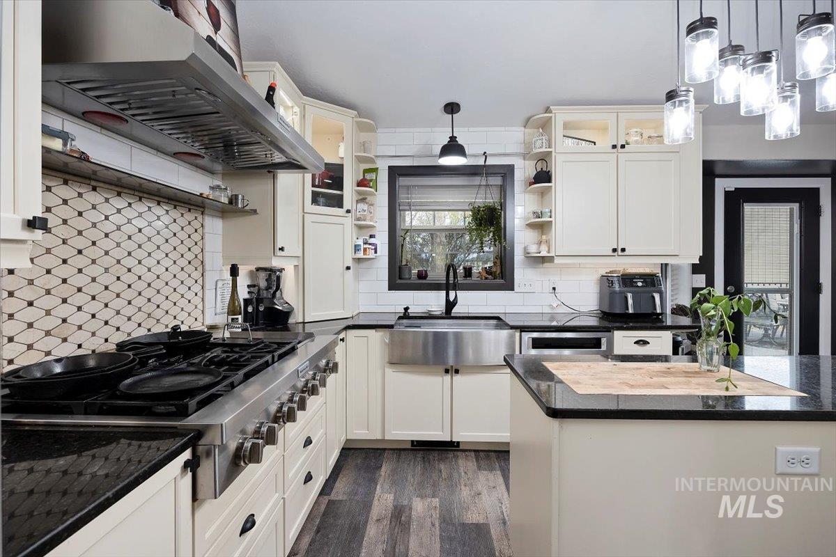 809 Eastridge Drive, Kimberly, Idaho 83341, 5 Bedrooms, 3 Bathrooms, Residential For Sale, Price $749,900, 98975835