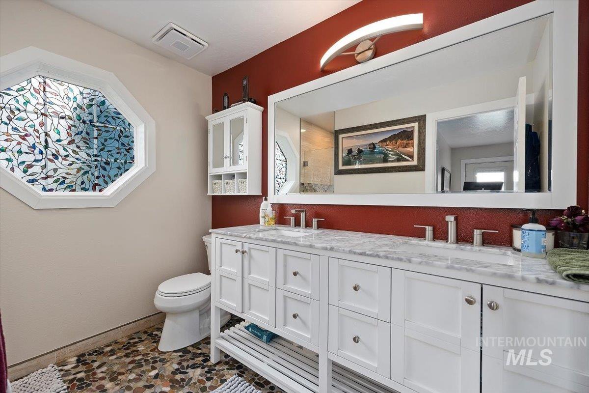 809 Eastridge Drive, Kimberly, Idaho 83341, 5 Bedrooms, 3 Bathrooms, Residential For Sale, Price $749,900, 98975835