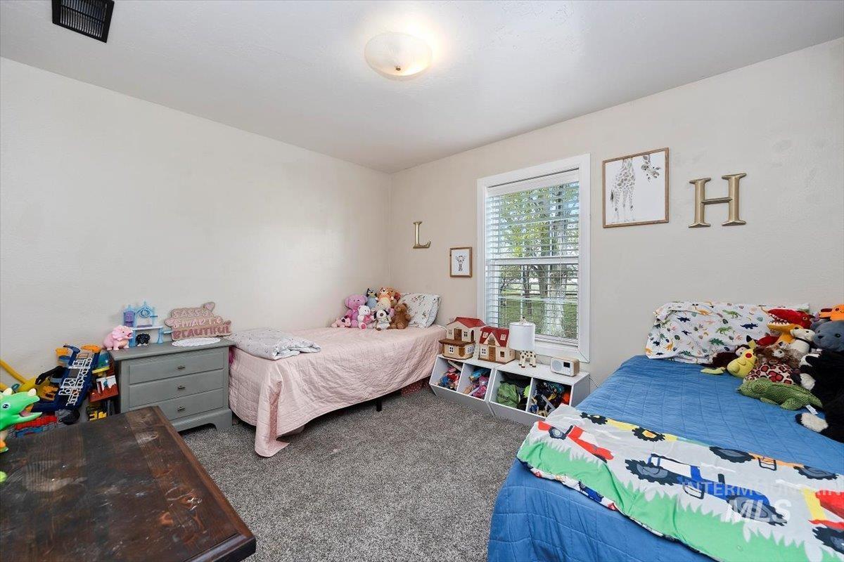 809 Eastridge Drive, Kimberly, Idaho 83341, 5 Bedrooms, 3 Bathrooms, Residential For Sale, Price $749,900, 98975835