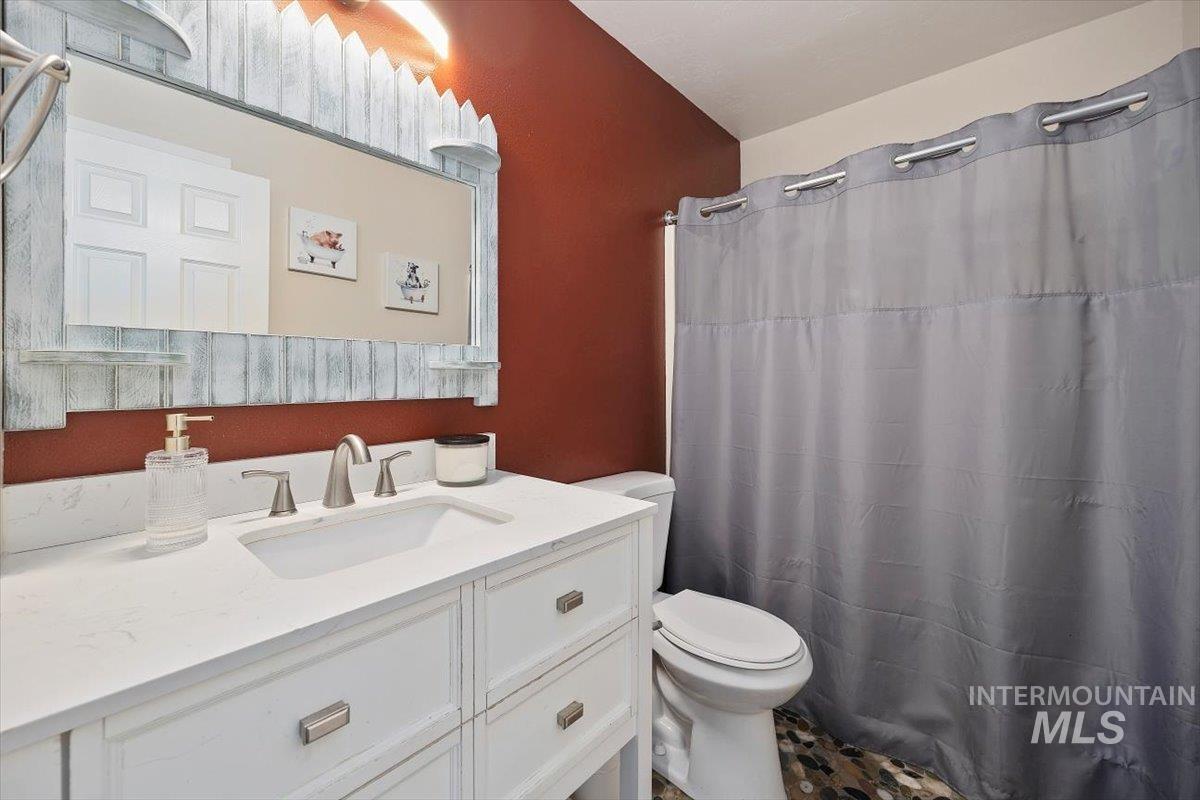 809 Eastridge Drive, Kimberly, Idaho 83341, 5 Bedrooms, 3 Bathrooms, Residential For Sale, Price $749,900, 98975835