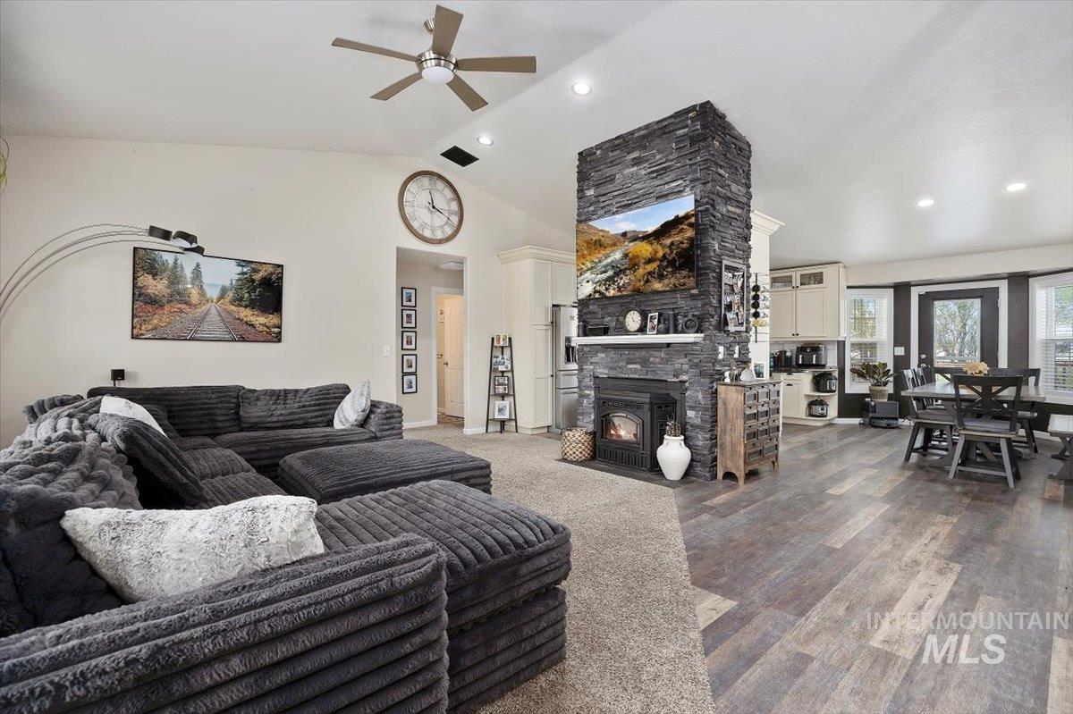 809 Eastridge Drive, Kimberly, Idaho 83341, 5 Bedrooms, 3 Bathrooms, Residential For Sale, Price $749,900, 98975835