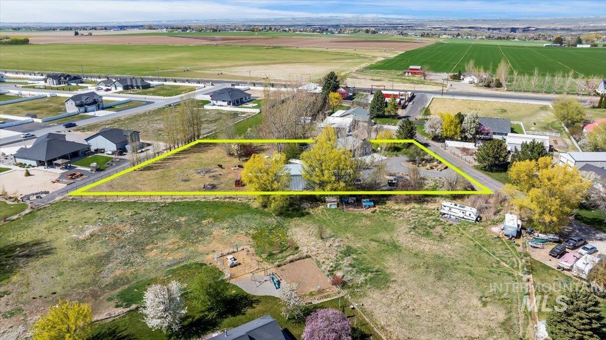 809 Eastridge Drive, Kimberly, Idaho 83341, 5 Bedrooms, 3 Bathrooms, Residential For Sale, Price $749,900, 98975835