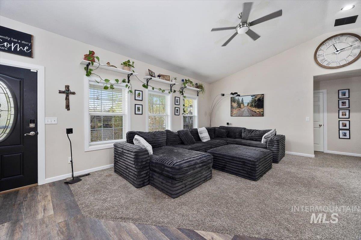 809 Eastridge Drive, Kimberly, Idaho 83341, 5 Bedrooms, 3 Bathrooms, Residential For Sale, Price $749,900, 98975835