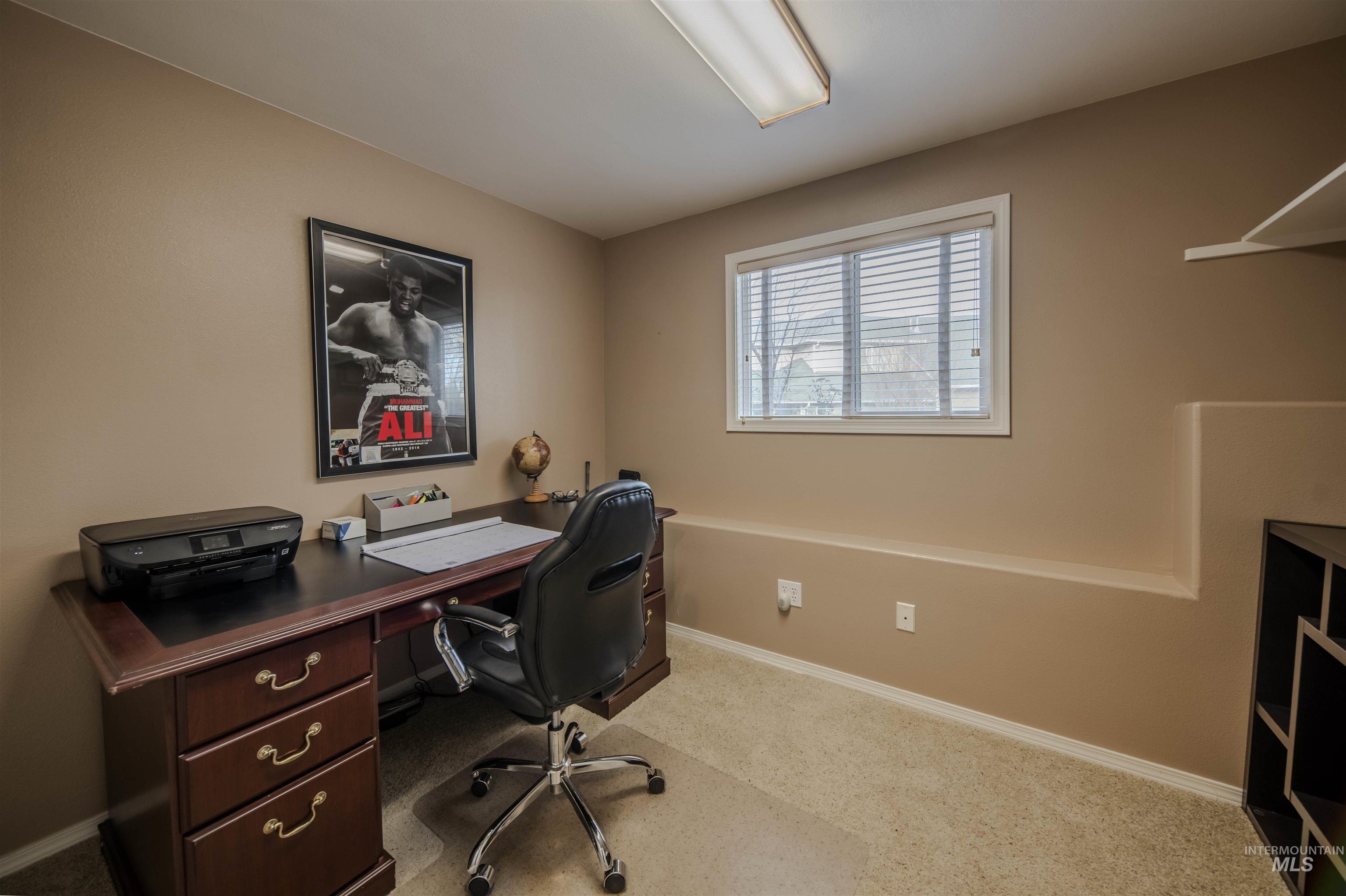 3780 Nicklaus Drive, Clarkston, Washington 99403, 4 Bedrooms, 3 Bathrooms, Residential For Sale, Price $699,000,MLS 98975837