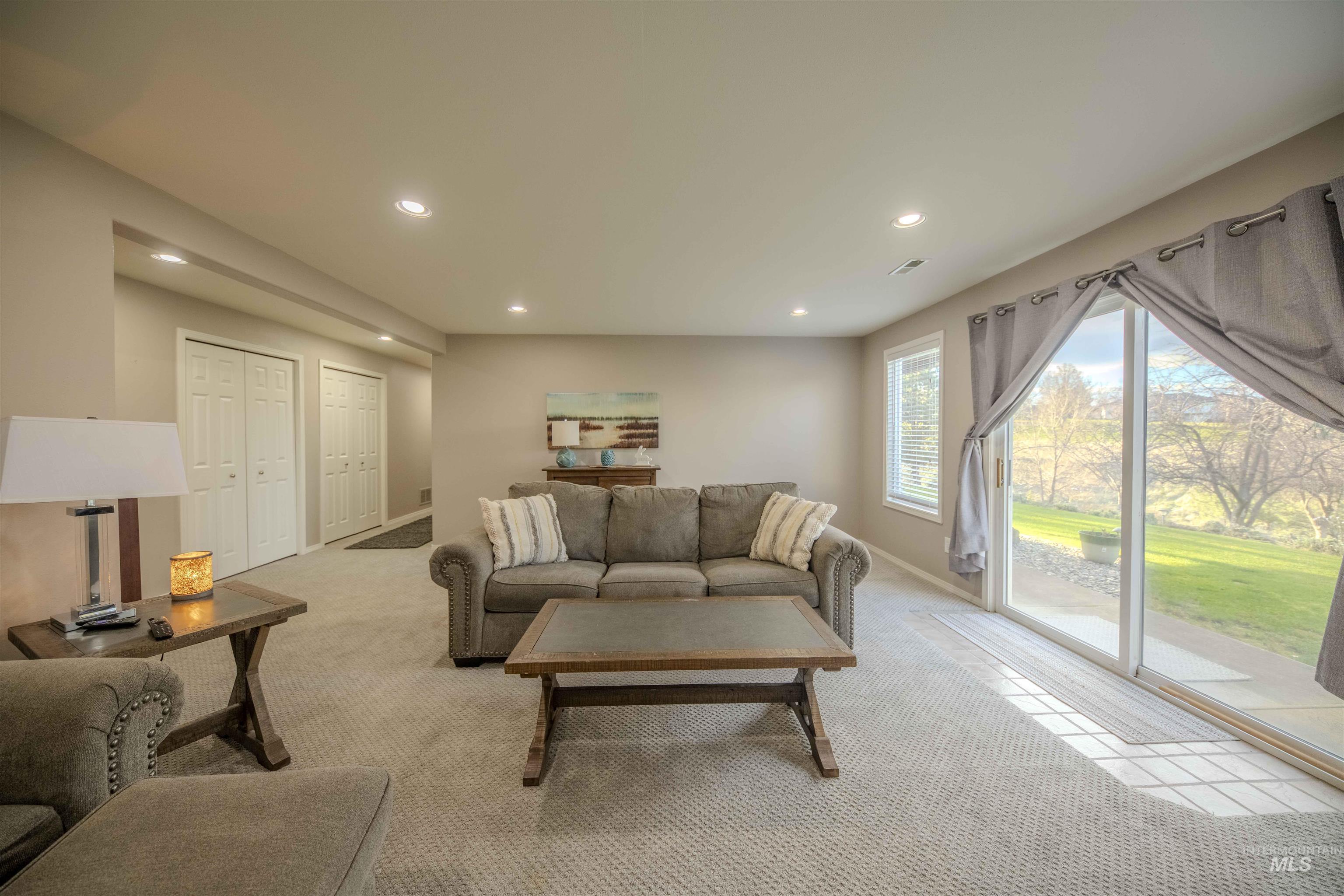 3780 Nicklaus Drive, Clarkston, Washington 99403, 4 Bedrooms, 3 Bathrooms, Residential For Sale, Price $699,000,MLS 98975837