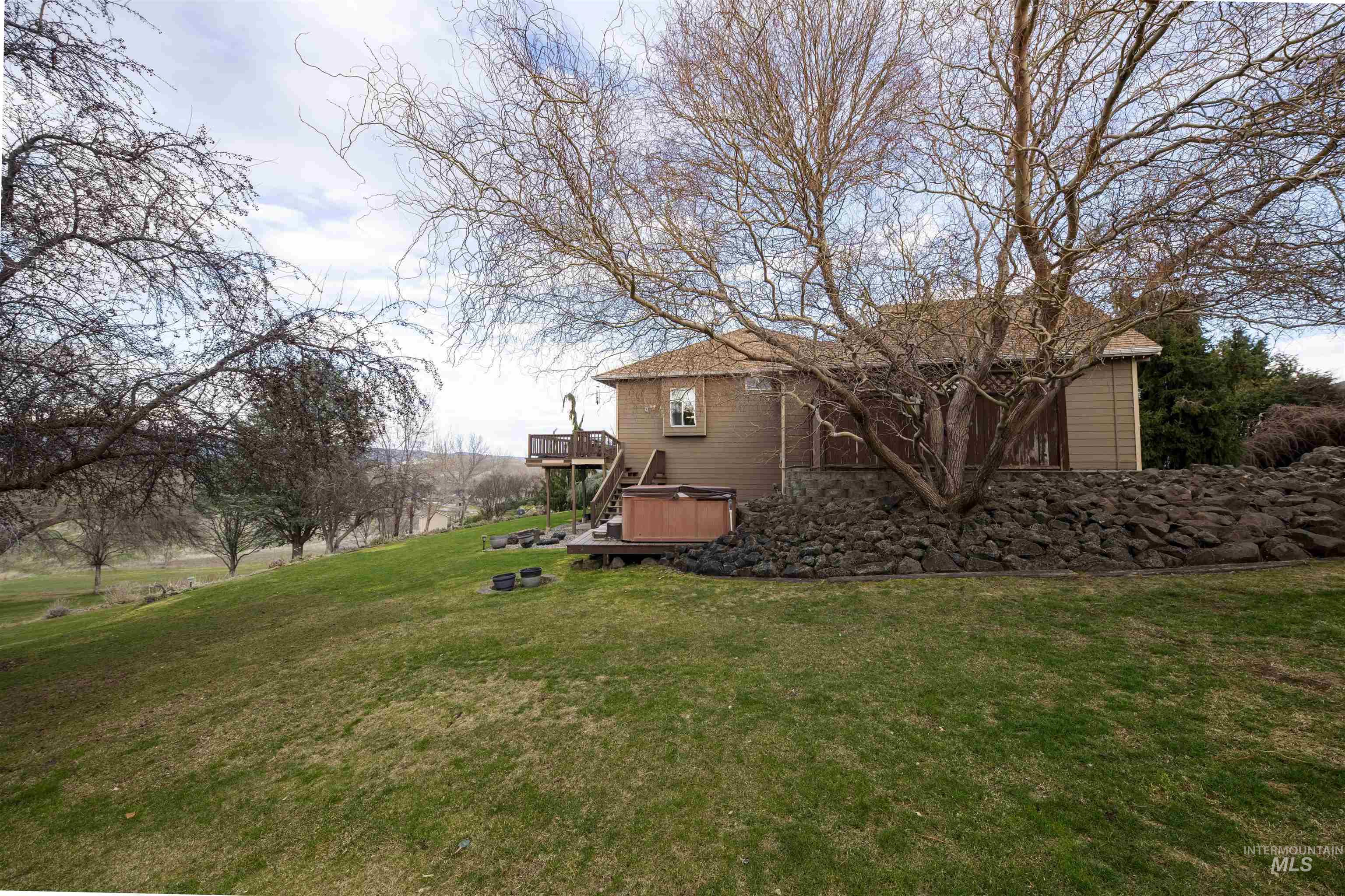 3780 Nicklaus Drive, Clarkston, Washington 99403, 4 Bedrooms, 3 Bathrooms, Residential For Sale, Price $724,000, 98975837