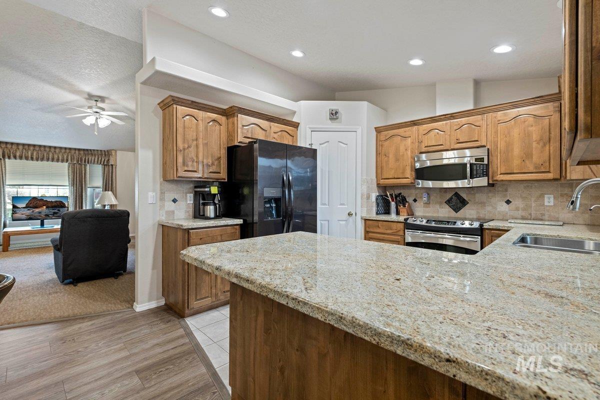 2060 Bonnie Drive, Payette, Idaho 83661, 3 Bedrooms, 2 Bathrooms, Residential For Sale, Price $421,000, 98975843