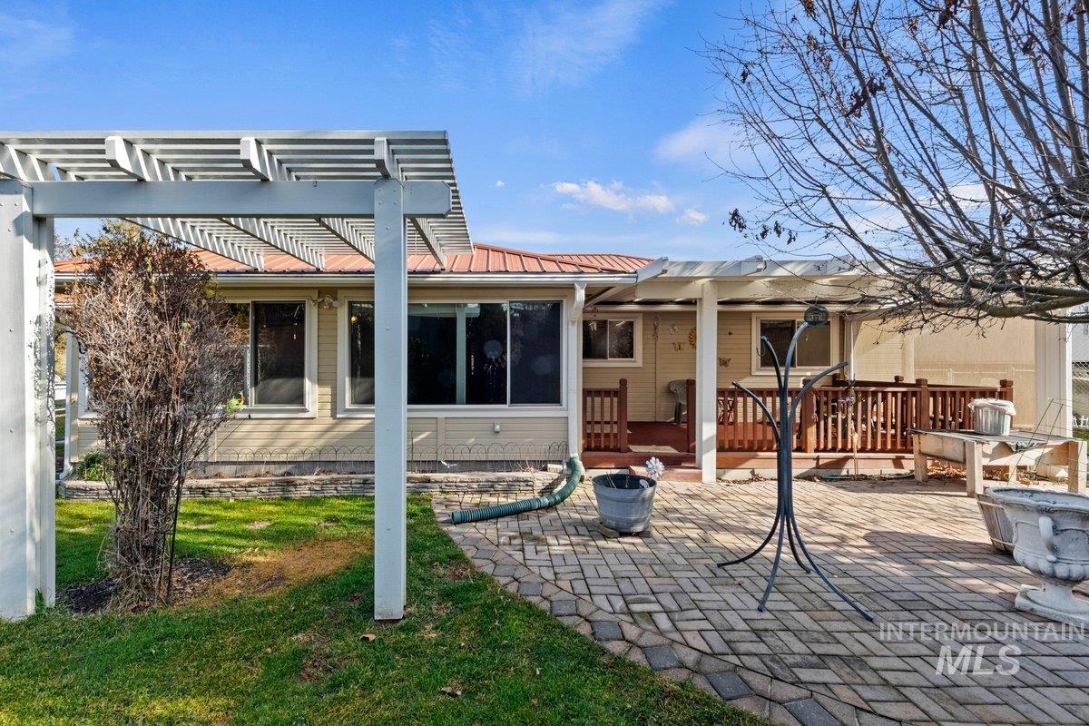 2060 Bonnie Drive, Payette, Idaho 83661, 3 Bedrooms, 2 Bathrooms, Residential For Sale, Price $421,000, 98975843