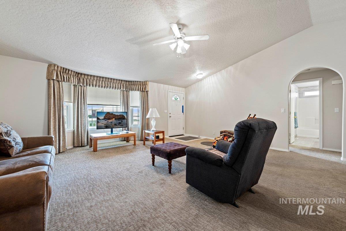 2060 Bonnie Drive, Payette, Idaho 83661, 3 Bedrooms, 2 Bathrooms, Residential For Sale, Price $421,000, 98975843