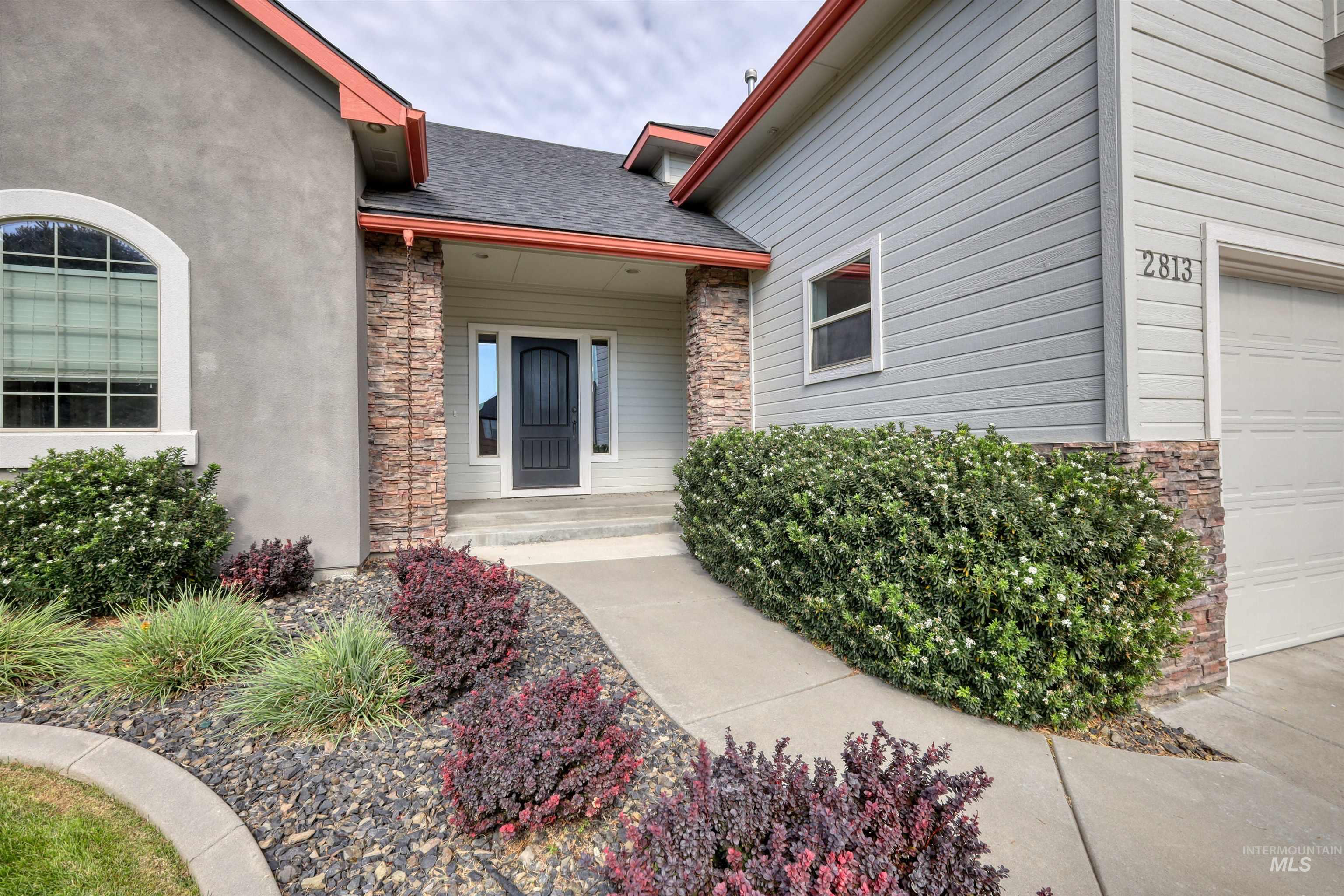 2813 S Bayhill Ct, Nampa, Idaho 83686, 3 Bedrooms, 3 Bathrooms, Residential For Sale, Price $648,000, 98975845