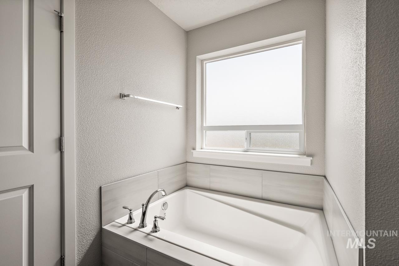 15709 N Springwell Ave, Nampa, Idaho 83651, 4 Bedrooms, 3.5 Bathrooms, Residential For Sale, Price $575,000, 98975846