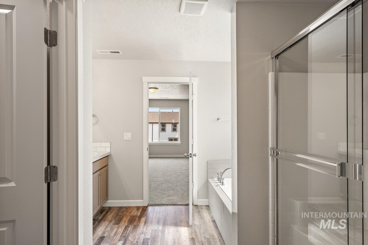 15709 N Springwell Ave, Nampa, Idaho 83651, 4 Bedrooms, 3.5 Bathrooms, Residential For Sale, Price $575,000, 98975846