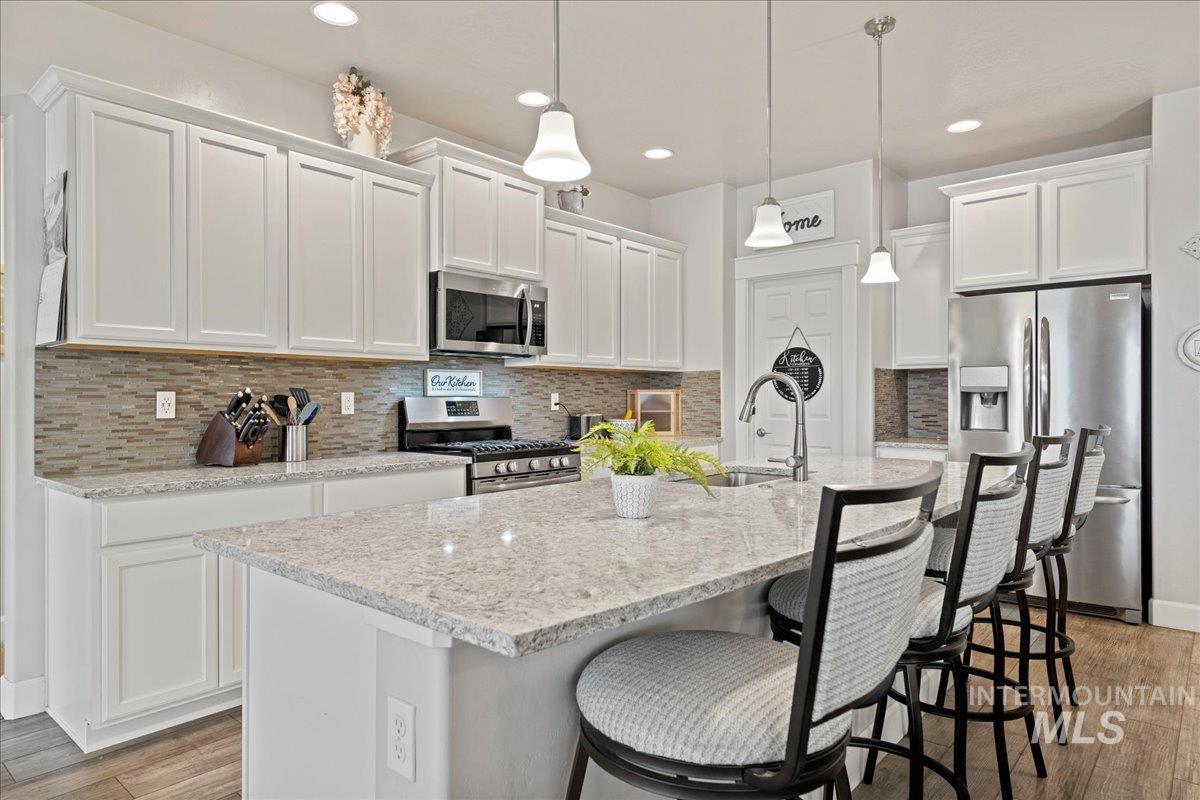 2126 W Pine Creek Drive, Nampa, Idaho 83686, 4 Bedrooms, 2 Bathrooms, Residential For Sale, Price $469,900, 98975849