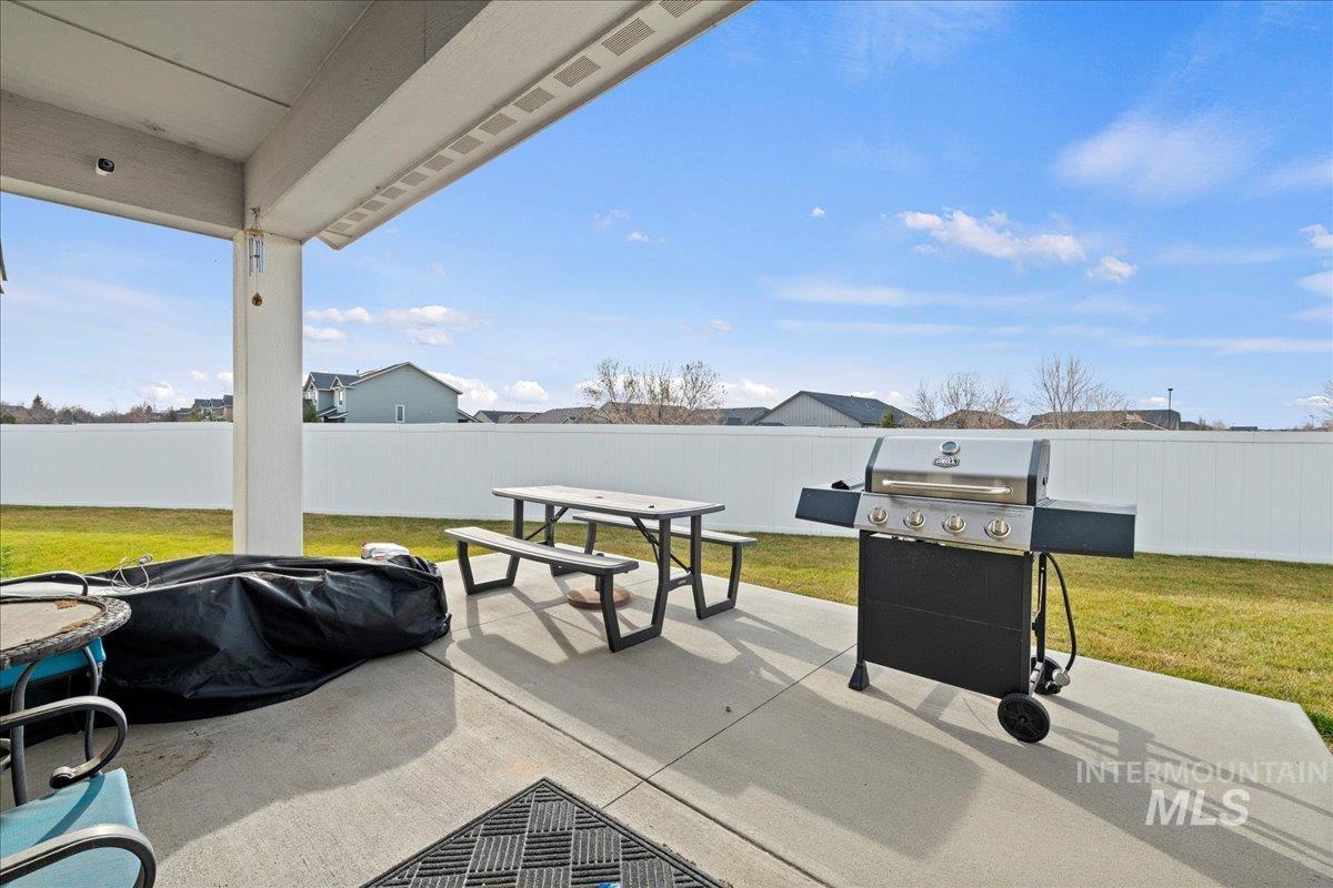 2126 W Pine Creek Drive, Nampa, Idaho 83686, 4 Bedrooms, 2 Bathrooms, Residential For Sale, Price $469,900, 98975849