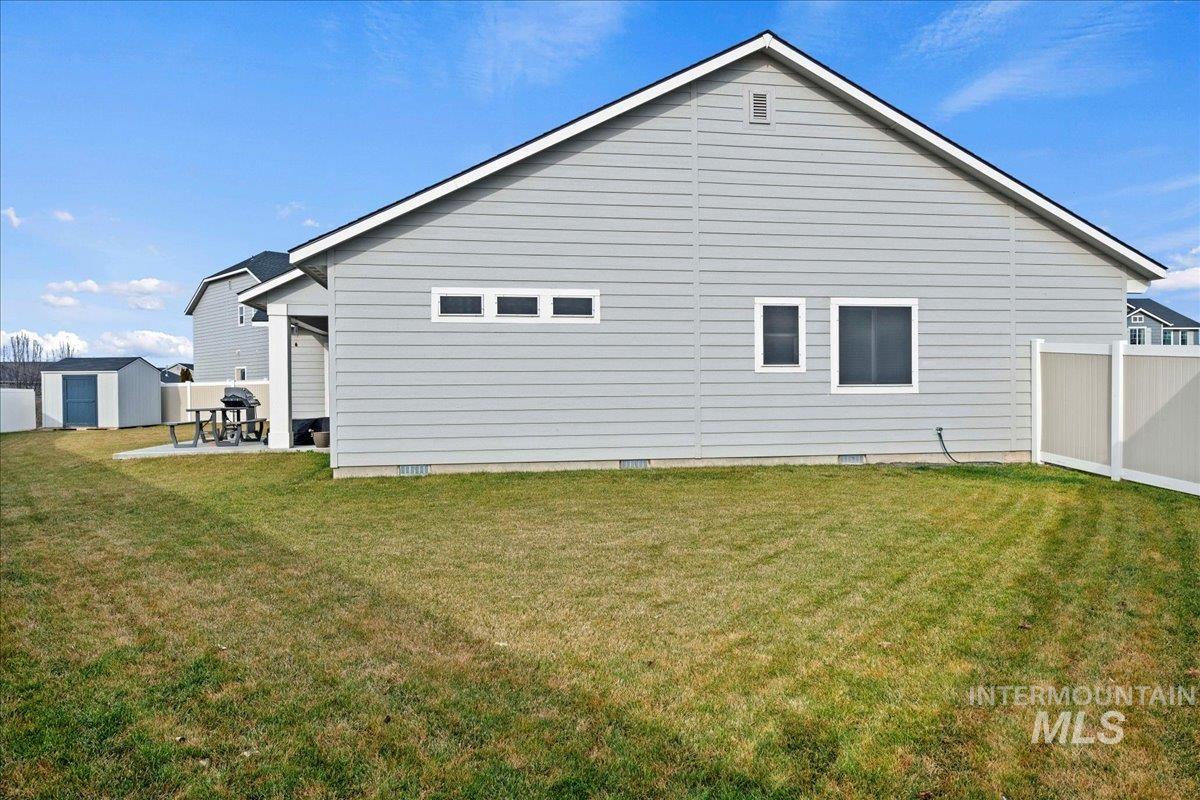 2126 W Pine Creek Drive, Nampa, Idaho 83686, 4 Bedrooms, 2 Bathrooms, Residential For Sale, Price $469,900, 98975849