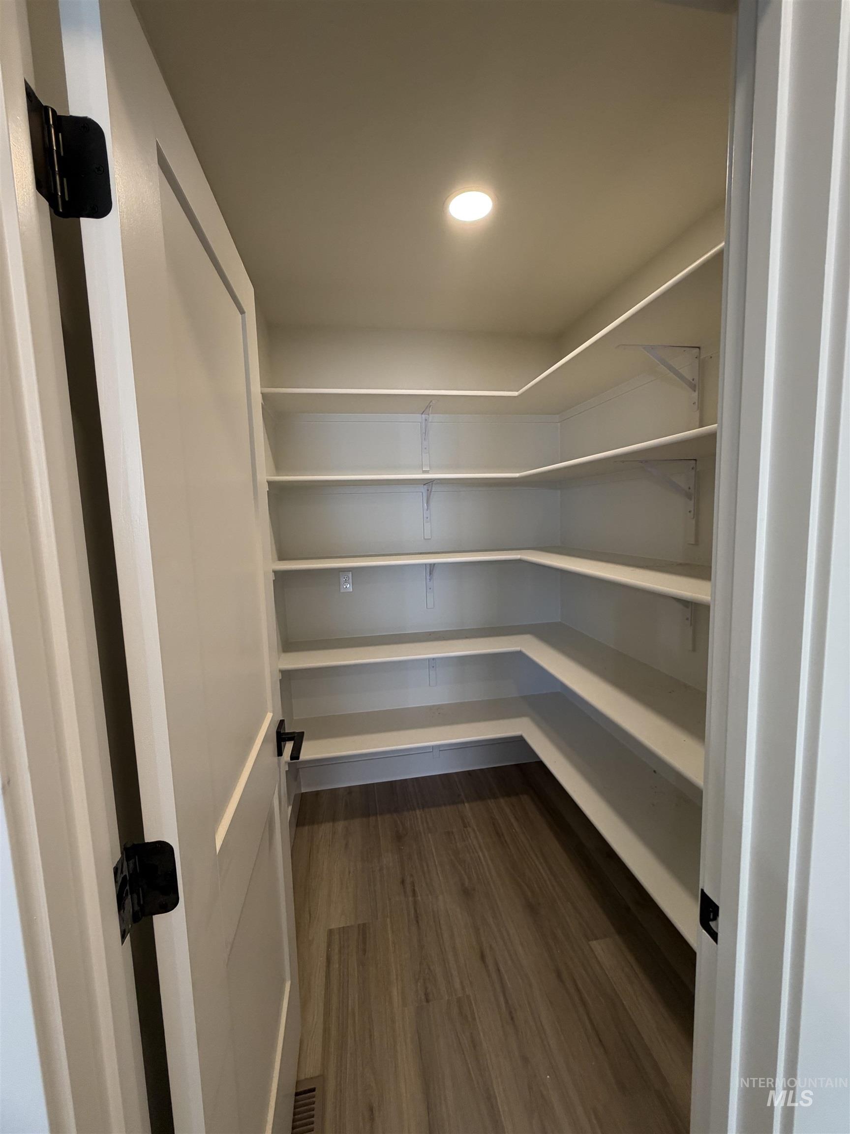 2800 Driftwood Dr., Payette, Idaho 83661, 3 Bedrooms, 2 Bathrooms, Residential For Sale, Price $365,000,MLS 98975850