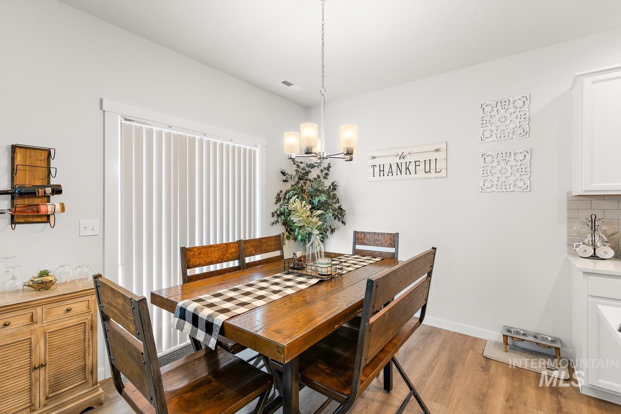 3945 W Peak Cloud Dr., Meridian, Idaho 83642, 3 Bedrooms, 2.5 Bathrooms, Residential For Sale, Price $439,900, 98975851