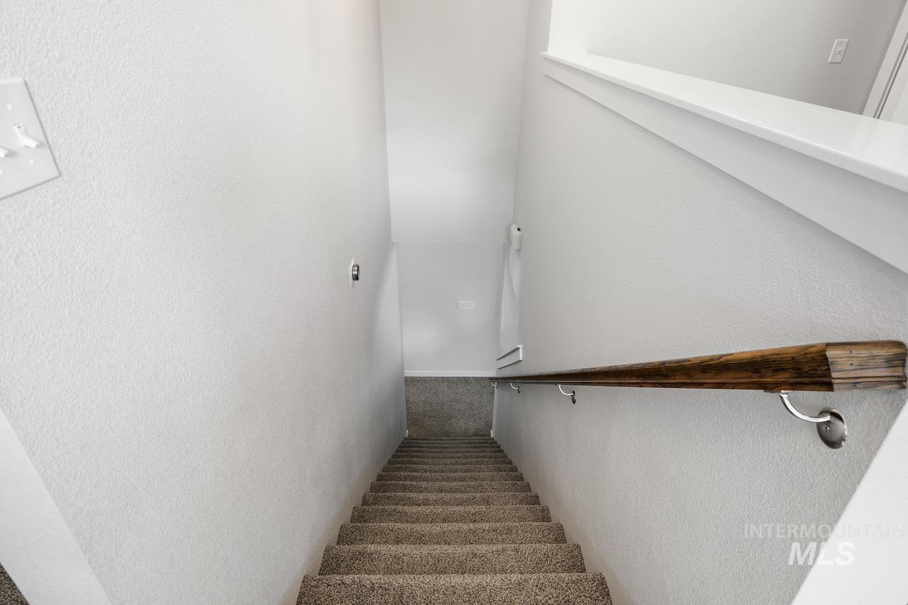 3945 W Peak Cloud Dr., Meridian, Idaho 83642, 3 Bedrooms, 2.5 Bathrooms, Residential For Sale, Price $439,900, 98975851