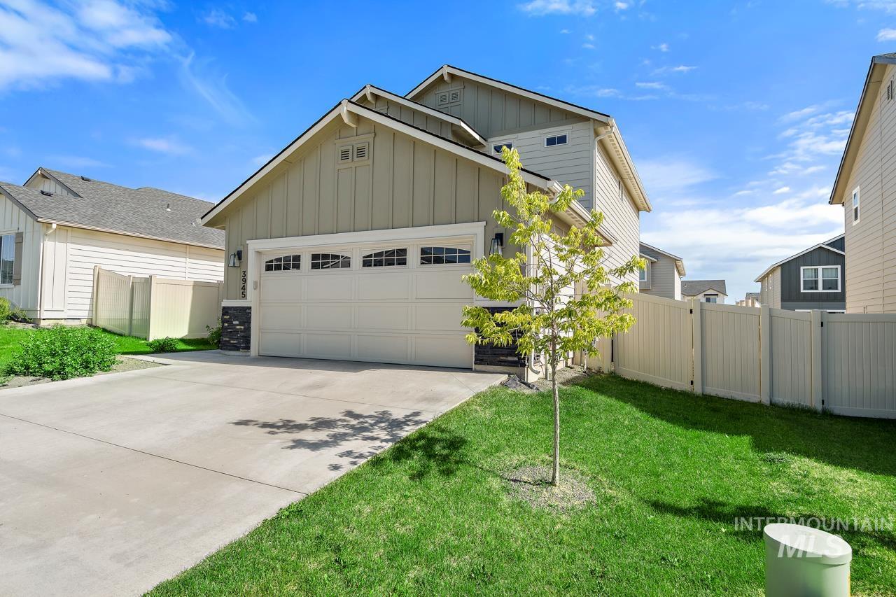 3945 W Peak Cloud Dr., Meridian, Idaho 83642, 3 Bedrooms, 2.5 Bathrooms, Residential For Sale, Price $439,900, 98975851