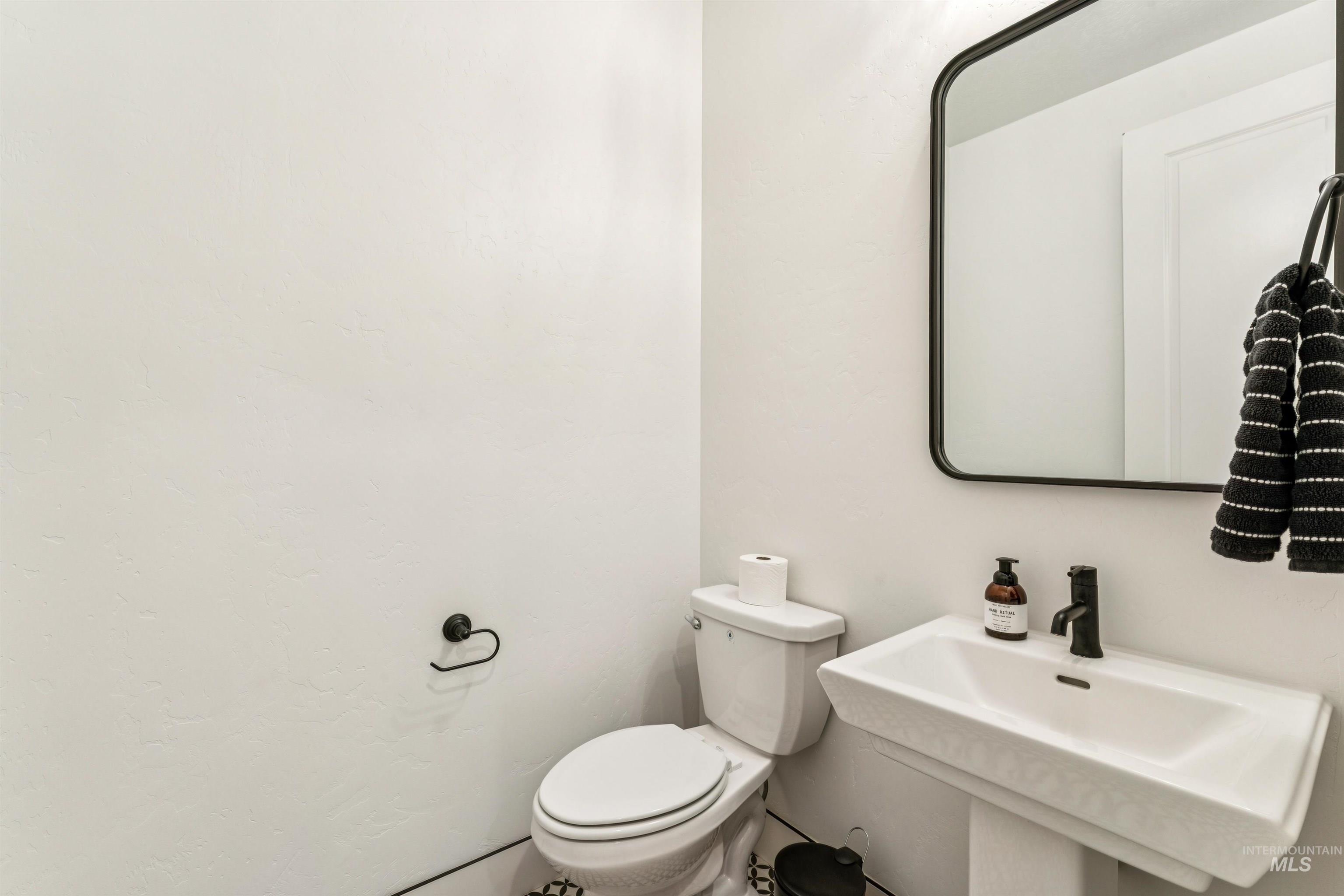 1709 E Mount Maria Street, Meridian, Idaho 83642, 3 Bedrooms, 2.5 Bathrooms, Residential For Sale, Price $599,999, 98975852