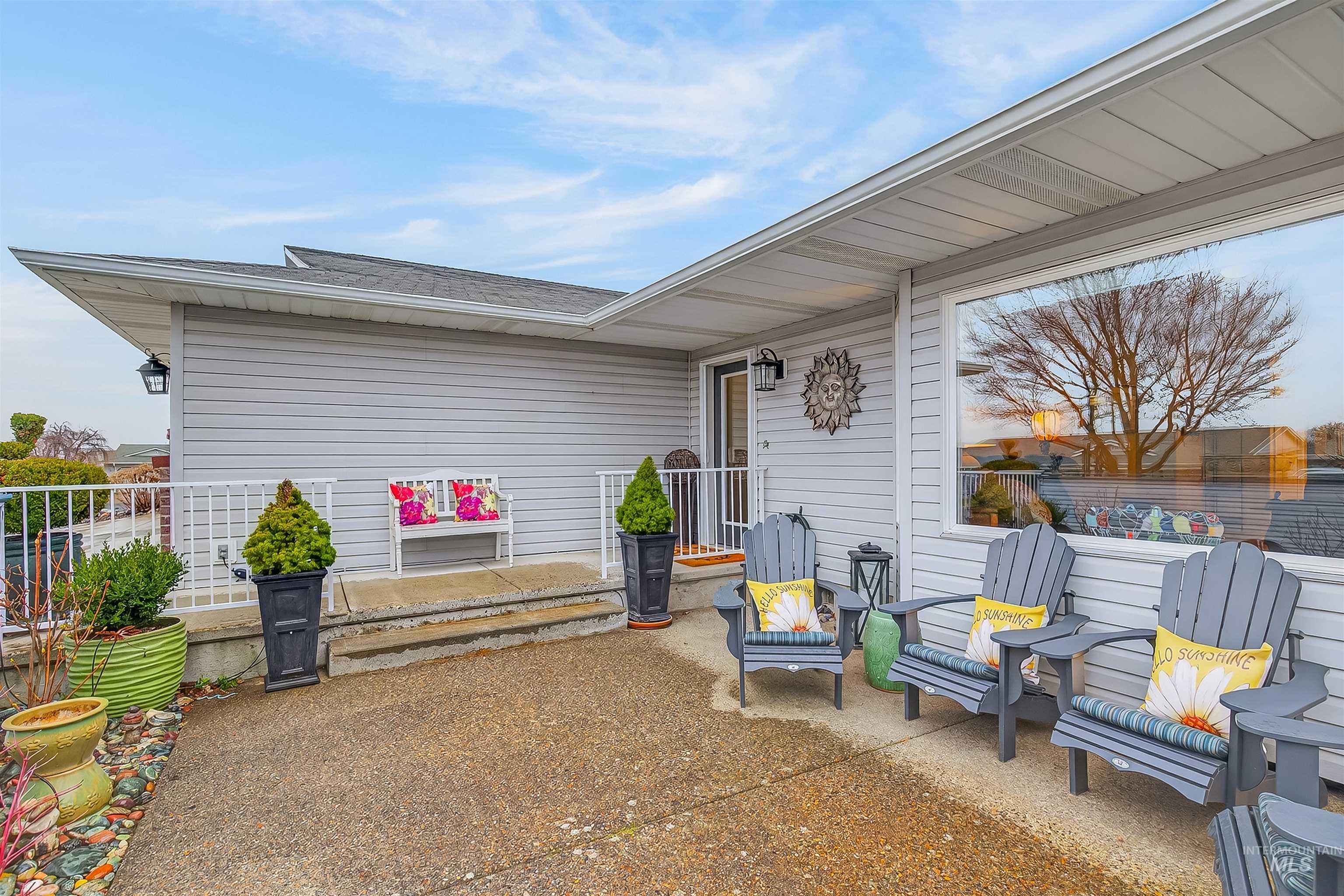 930 Cypress Court, Lewiston, Idaho 83501, 2 Bedrooms, 1.5 Bathrooms, Residential For Sale, Price $389,000, 98975856