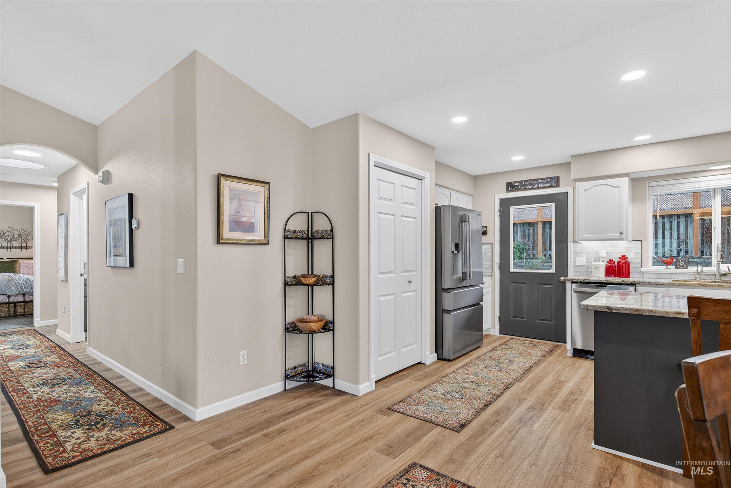 930 Cypress Court, Lewiston, Idaho 83501, 2 Bedrooms, 1.5 Bathrooms, Residential For Sale, Price $389,000, 98975856