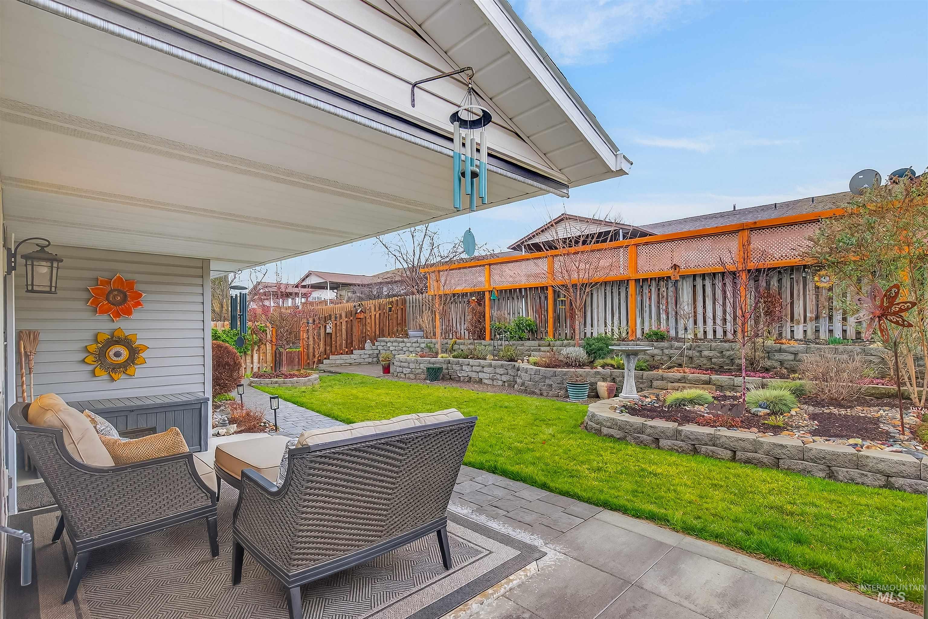 930 Cypress Court, Lewiston, Idaho 83501, 2 Bedrooms, 1.5 Bathrooms, Residential For Sale, Price $389,000, 98975856