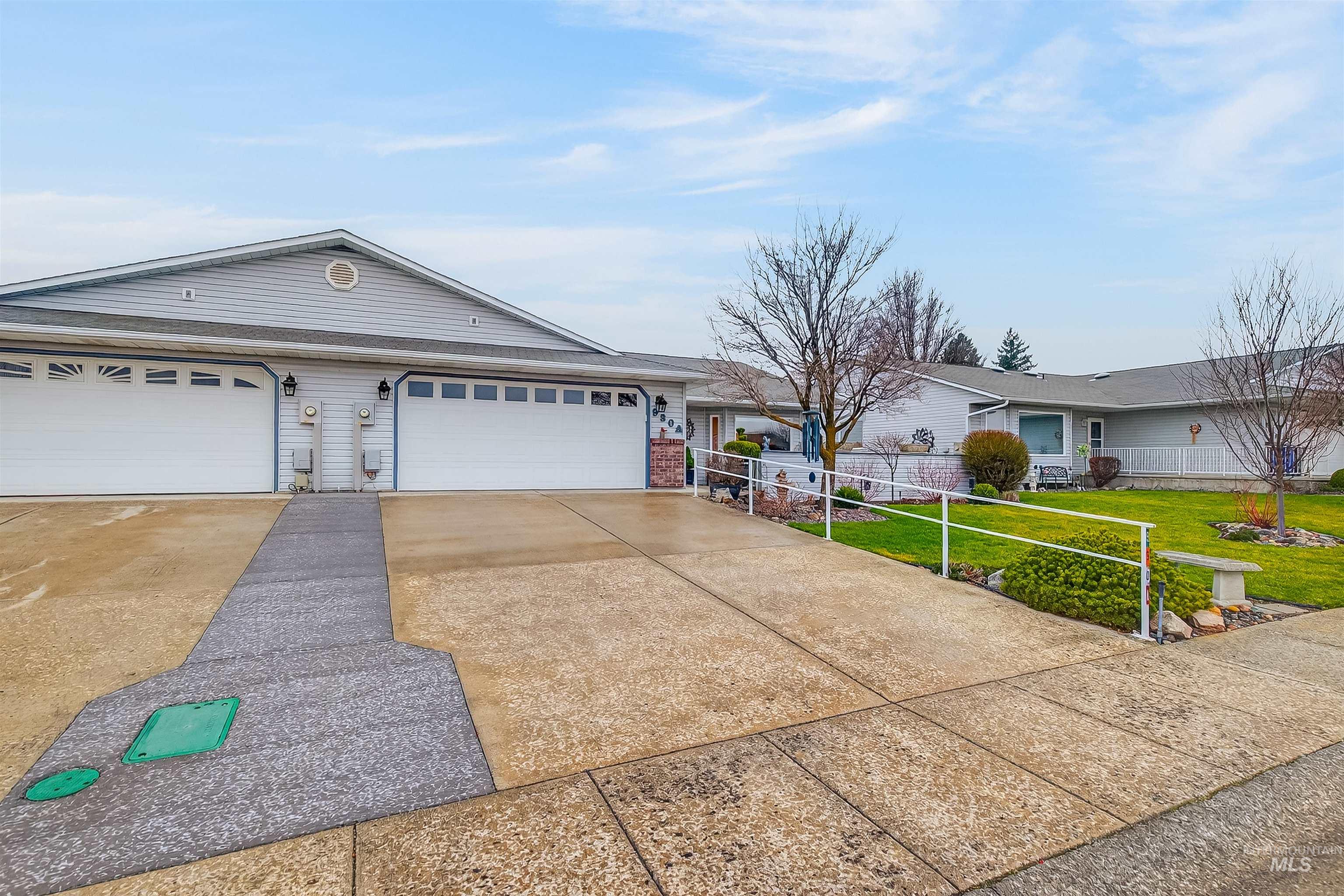 930 Cypress Court, Lewiston, Idaho 83501, 2 Bedrooms, 1.5 Bathrooms, Residential For Sale, Price $389,000, 98975856