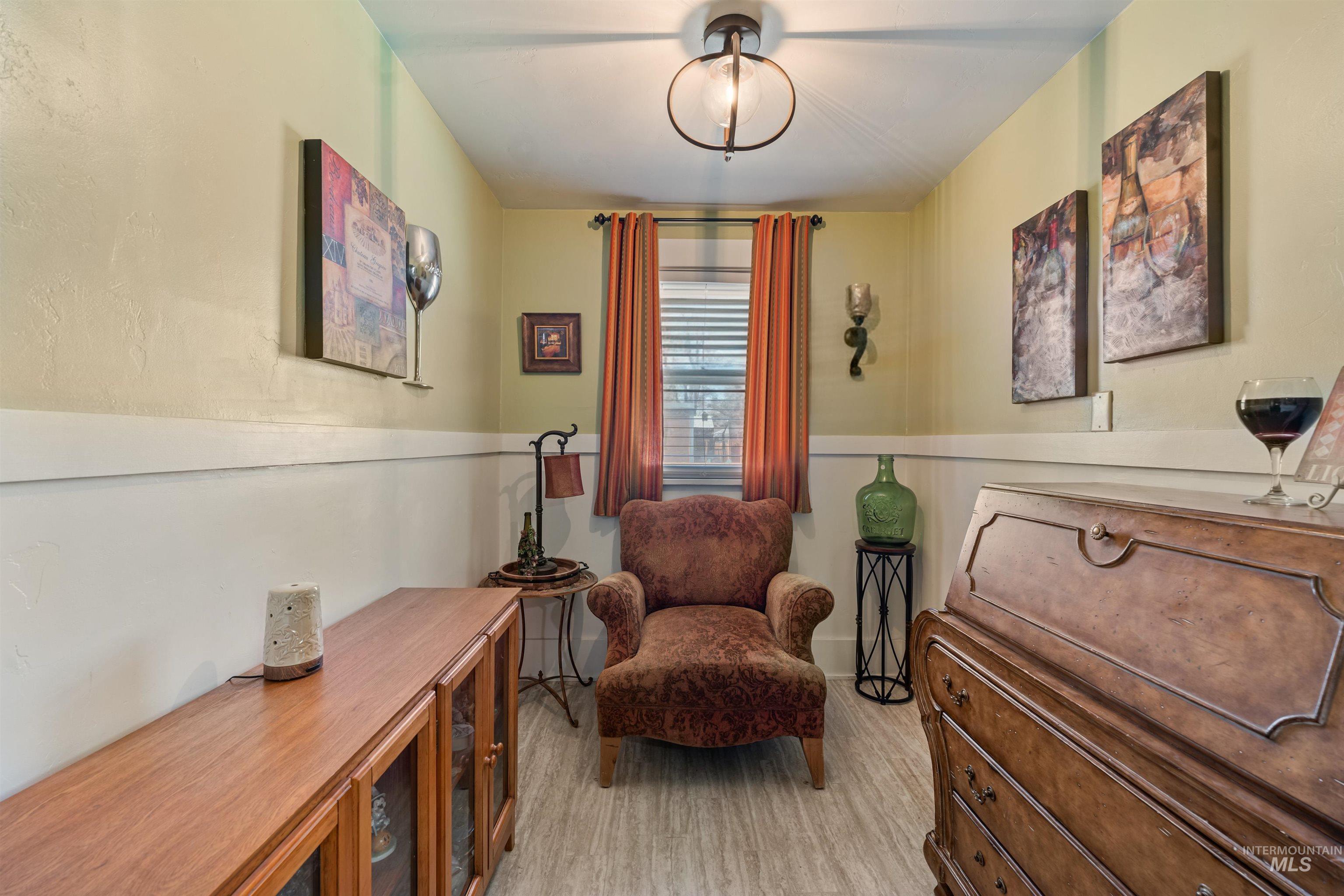 857 Elm Street, Twin Falls, Idaho 83301, 3 Bedrooms, 1 Bathroom, Residential For Sale, Price $282,500, 98975857