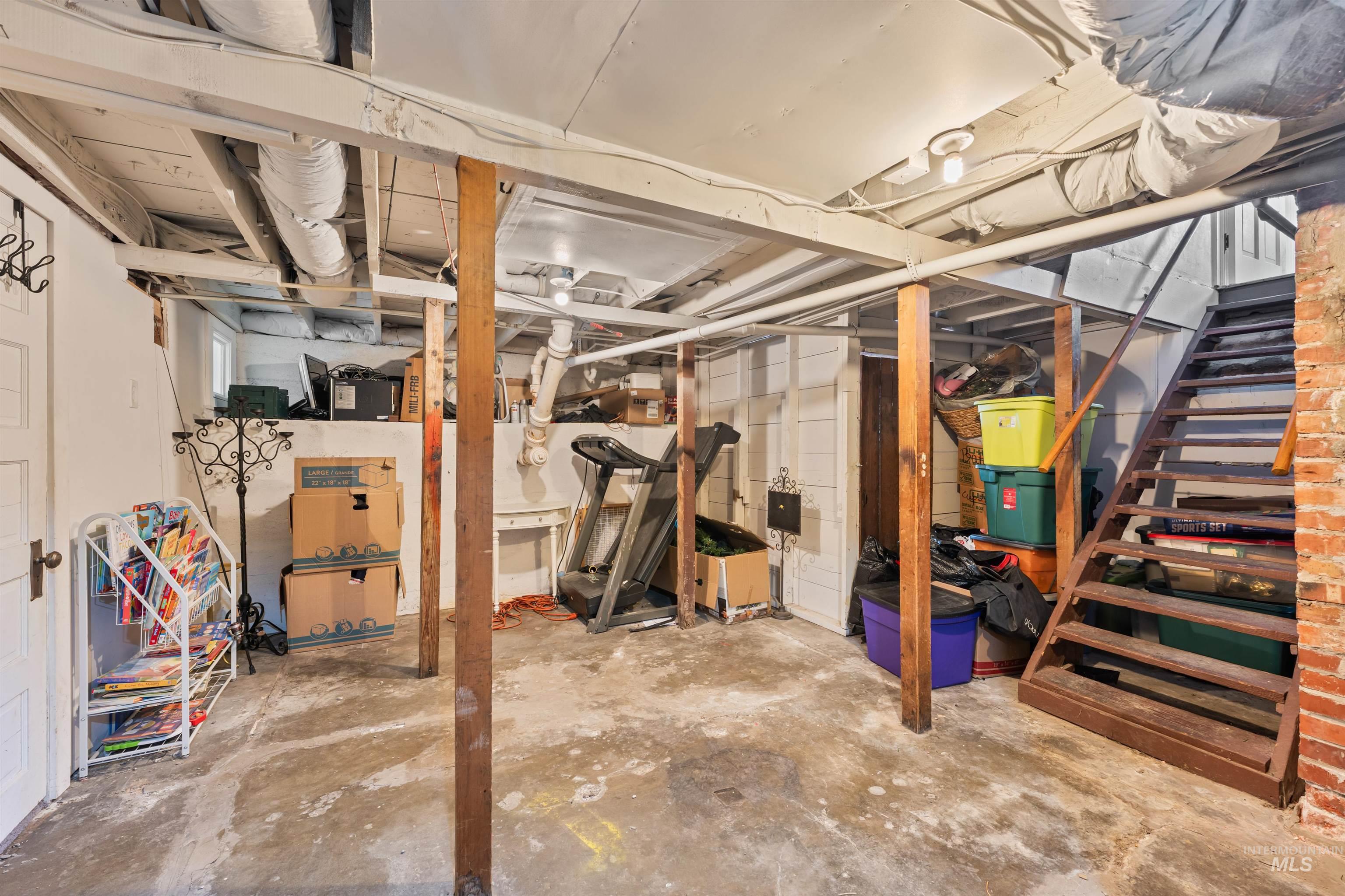 857 Elm Street, Twin Falls, Idaho 83301, 3 Bedrooms, 1 Bathroom, Residential For Sale, Price $282,500, 98975857