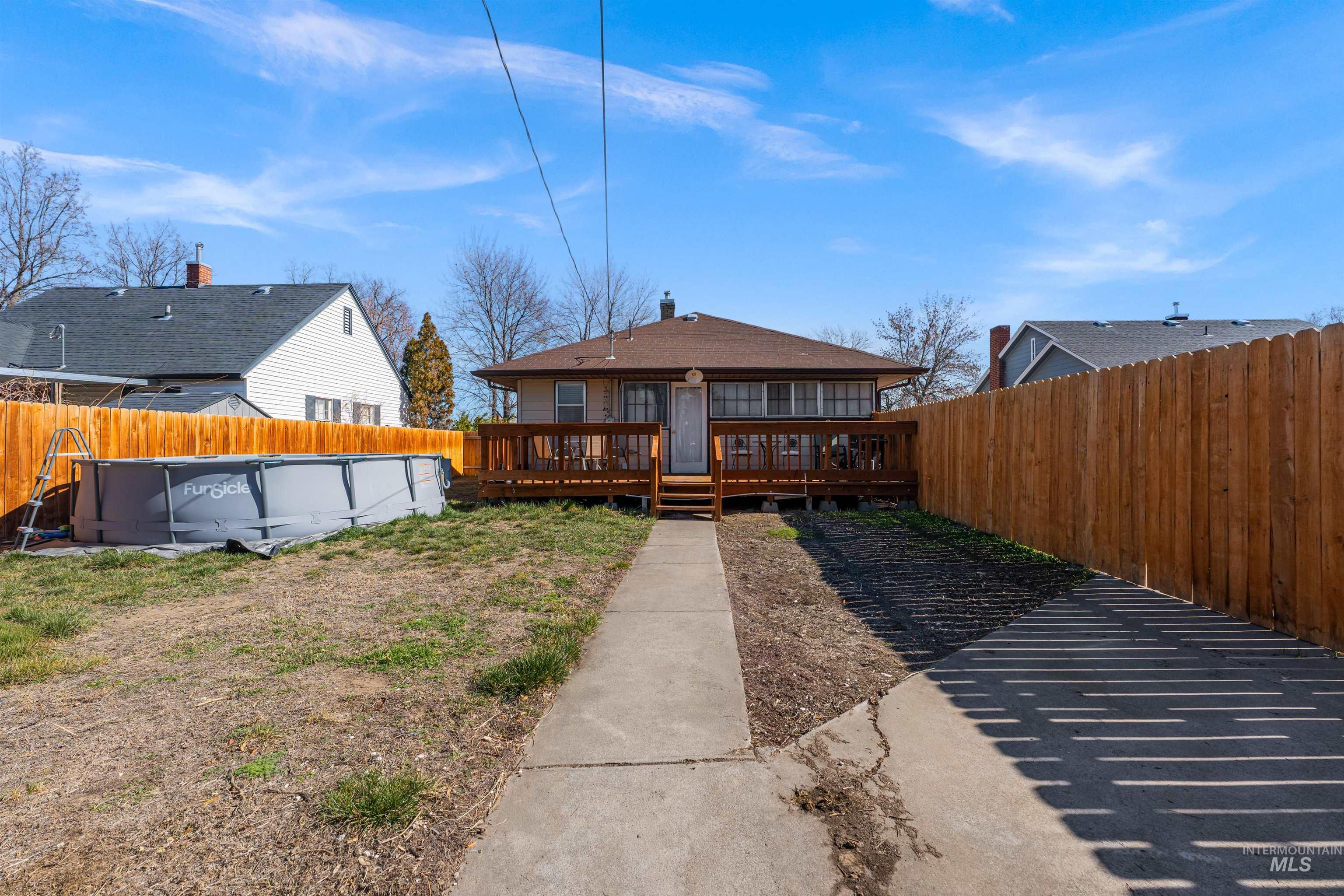 857 Elm Street, Twin Falls, Idaho 83301, 3 Bedrooms, 1 Bathroom, Residential For Sale, Price $282,500, 98975857