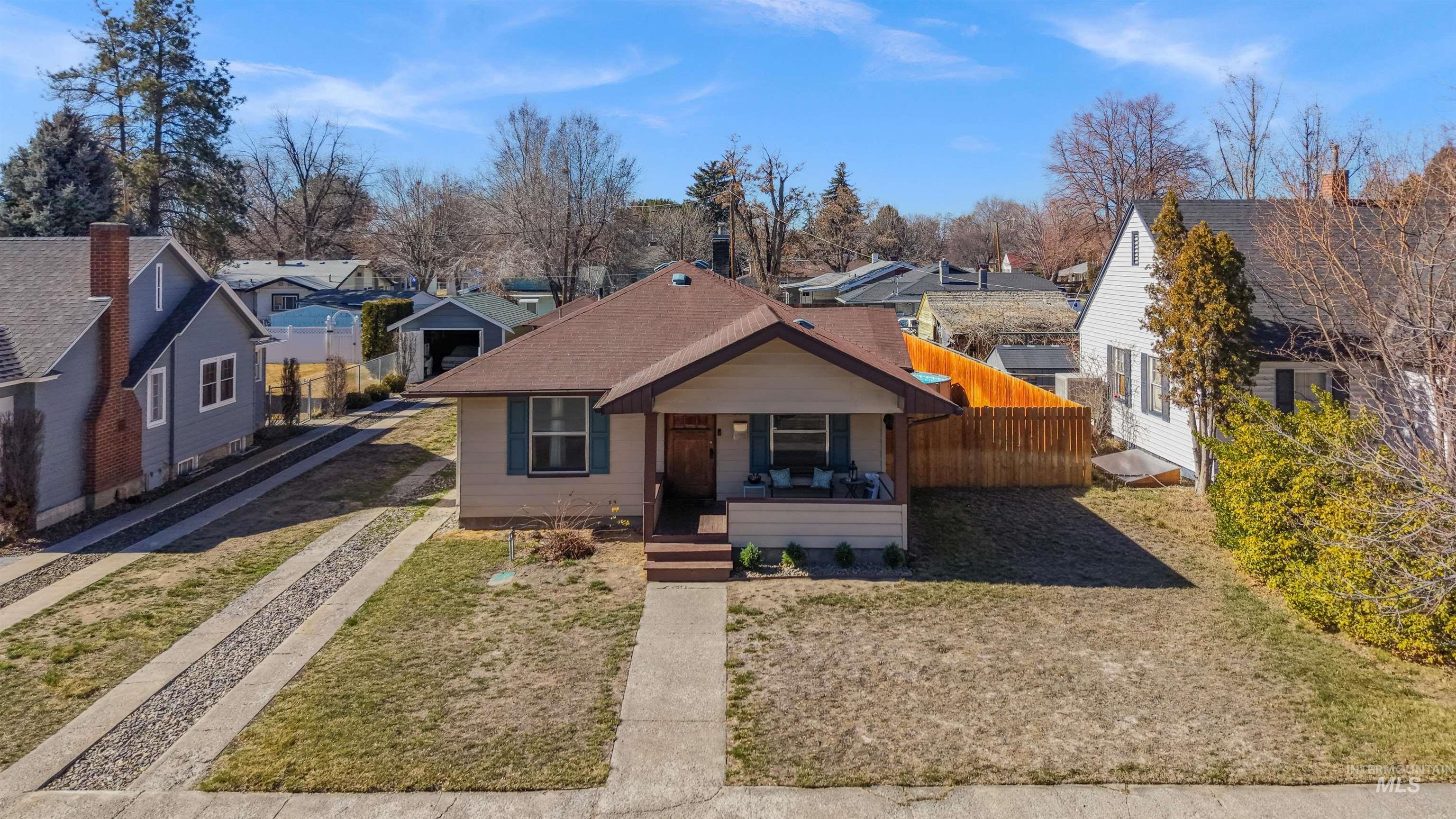 857 Elm Street, Twin Falls, Idaho 83301, 3 Bedrooms, 1 Bathroom, Residential For Sale, Price $282,500, 98975857