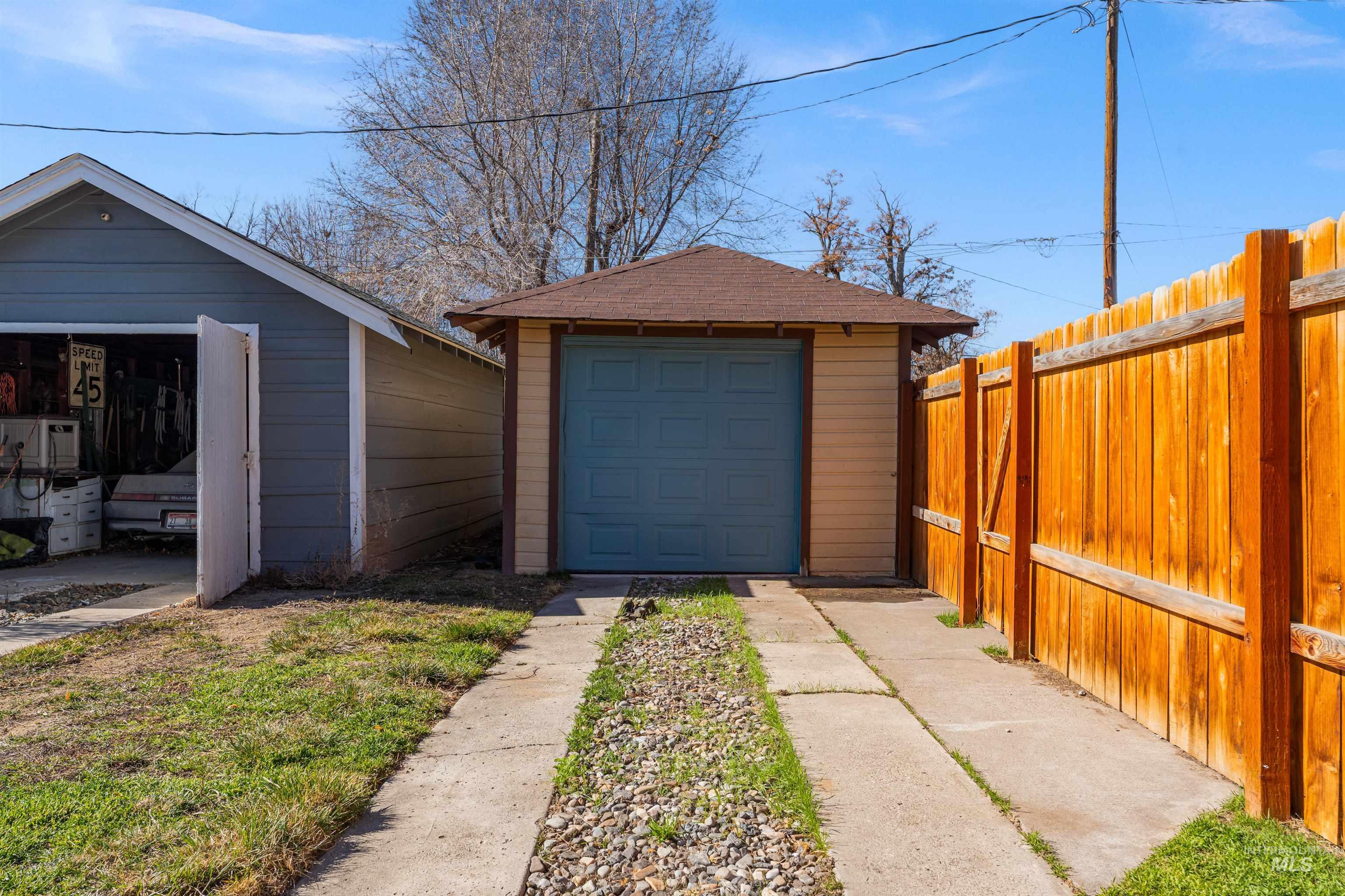 857 Elm Street, Twin Falls, Idaho 83301, 3 Bedrooms, 1 Bathroom, Residential For Sale, Price $282,500, 98975857