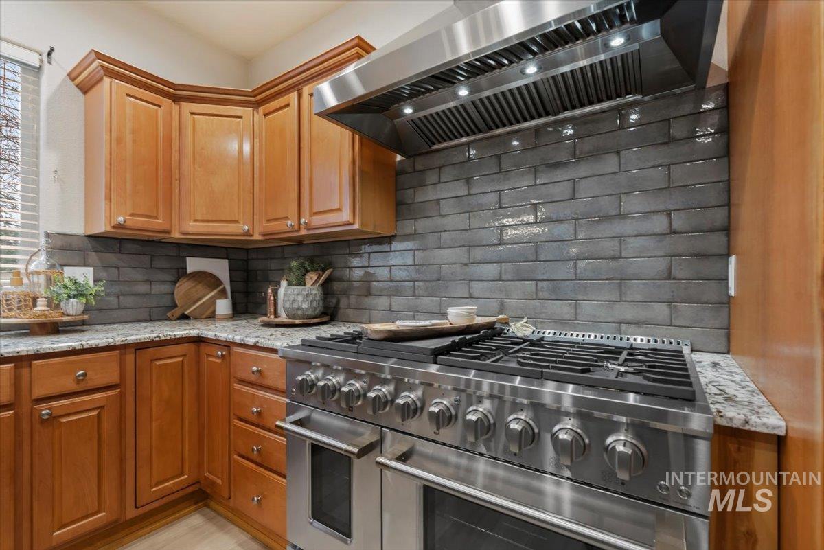 9356 W Osprey Meadows Dr, Boise, Idaho 83714, 4 Bedrooms, 2.5 Bathrooms, Residential For Sale, Price $875,000,MLS 98975859