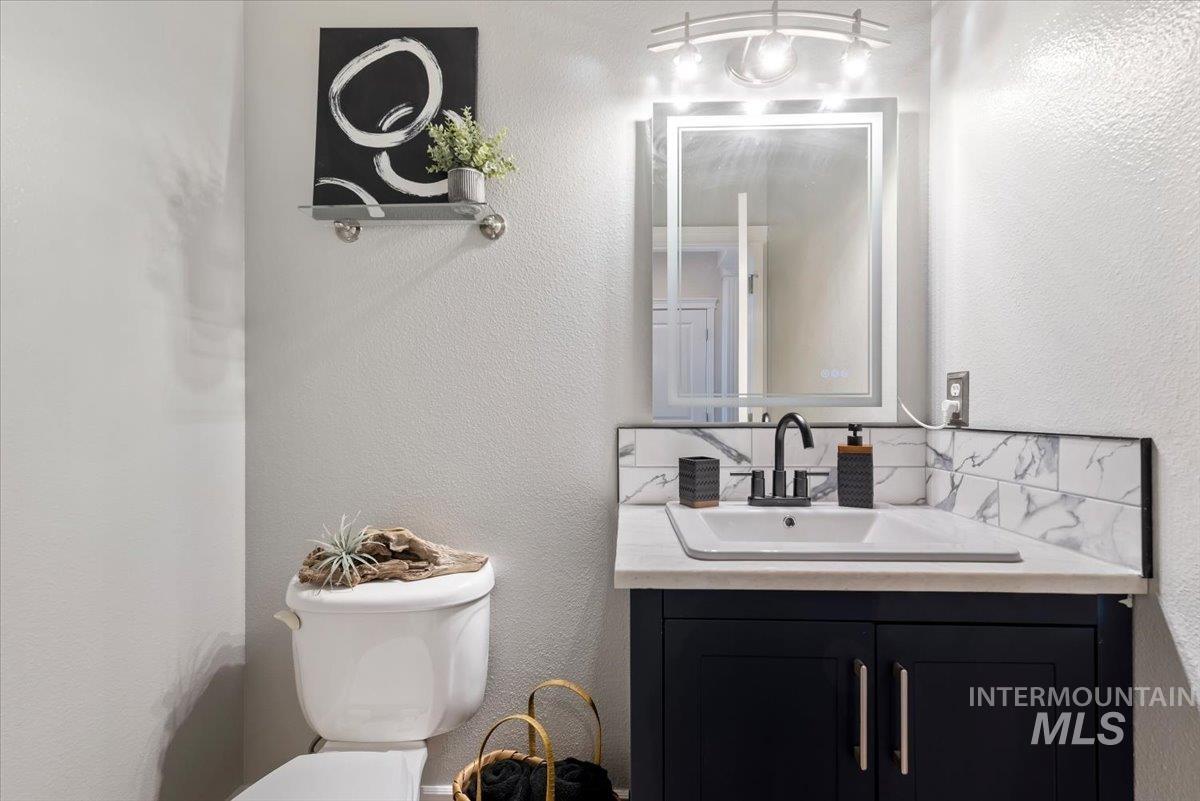 9356 W Osprey Meadows Dr, Boise, Idaho 83714, 4 Bedrooms, 2.5 Bathrooms, Residential For Sale, Price $875,000,MLS 98975859