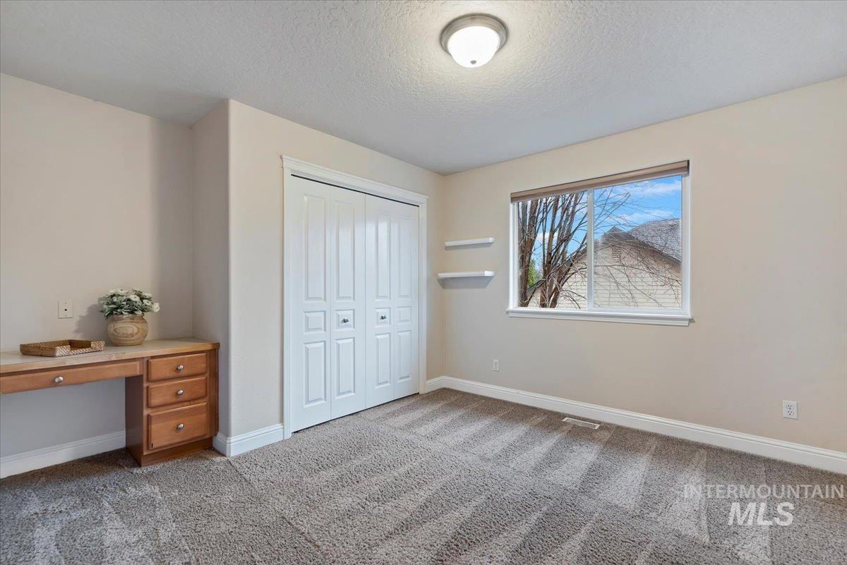 9356 W Osprey Meadows Dr, Boise, Idaho 83714, 4 Bedrooms, 2.5 Bathrooms, Residential For Sale, Price $875,000,MLS 98975859