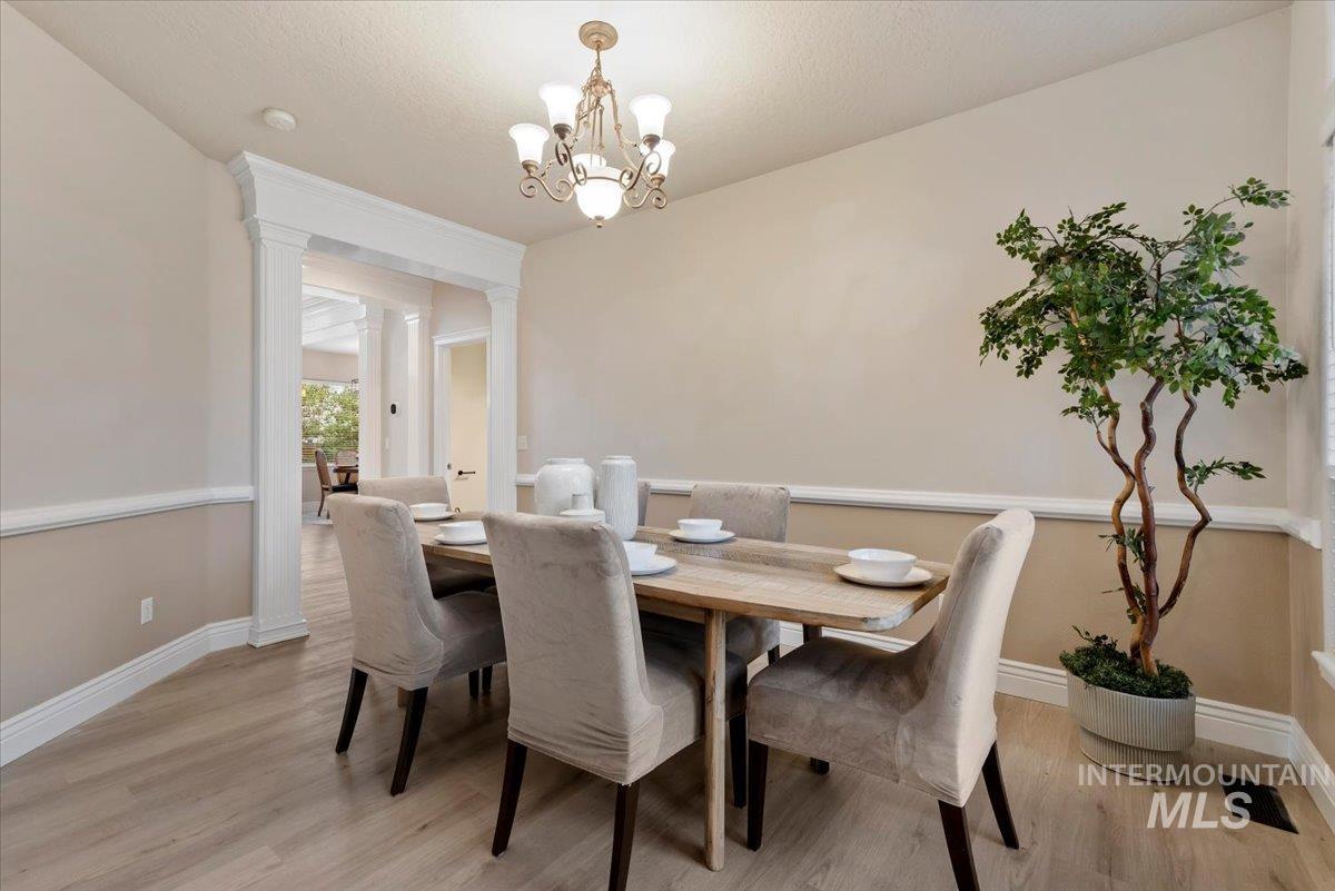 9356 W Osprey Meadows Dr, Boise, Idaho 83714, 4 Bedrooms, 2.5 Bathrooms, Residential For Sale, Price $875,000,MLS 98975859