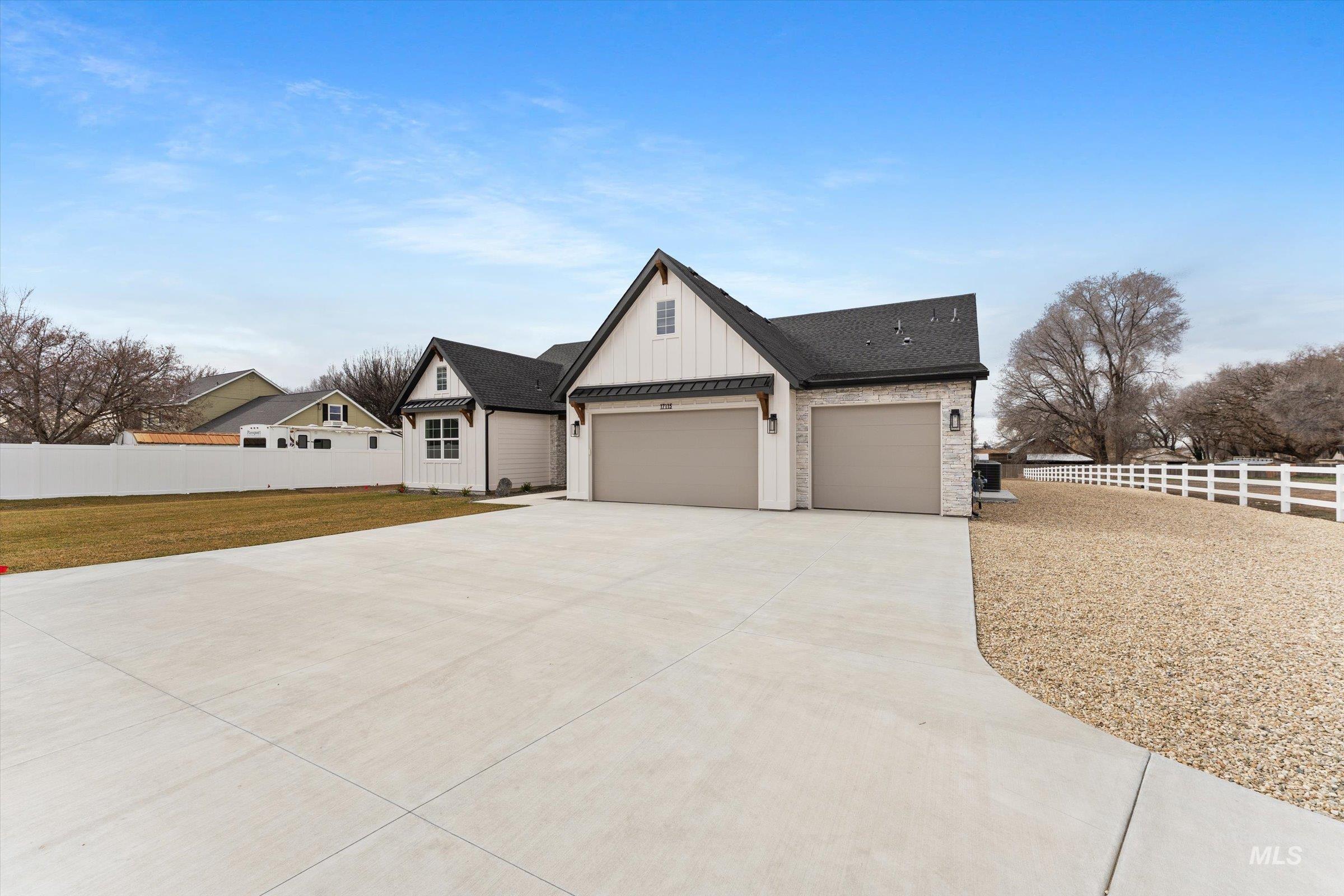 17115 N Hess PL, Nampa, Idaho 83687, 3 Bedrooms, 2.5 Bathrooms, Residential For Sale, Price $1,049,761, 98975860