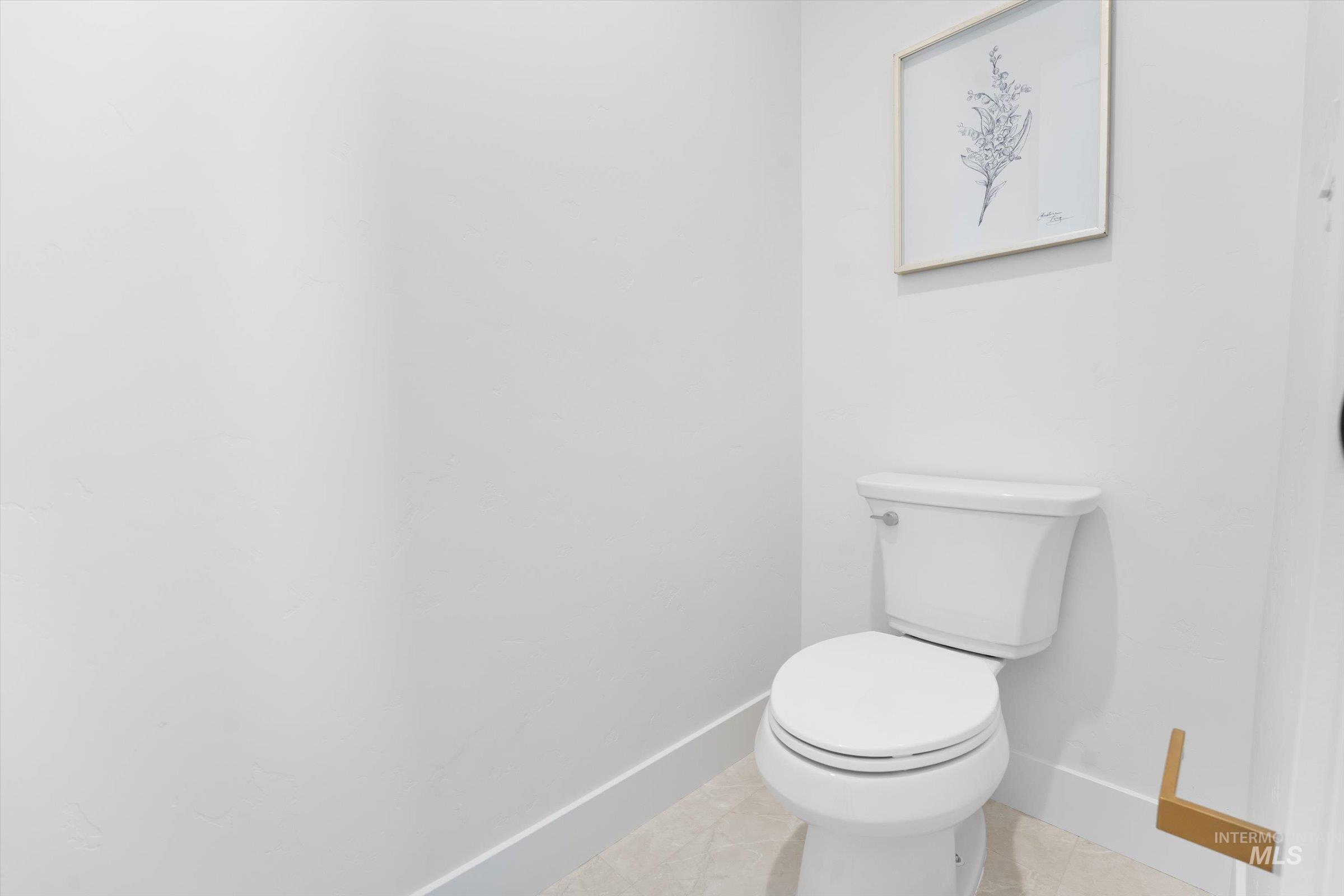 17115 N Hess PL, Nampa, Idaho 83687, 3 Bedrooms, 2.5 Bathrooms, Residential For Sale, Price $1,049,761, 98975860