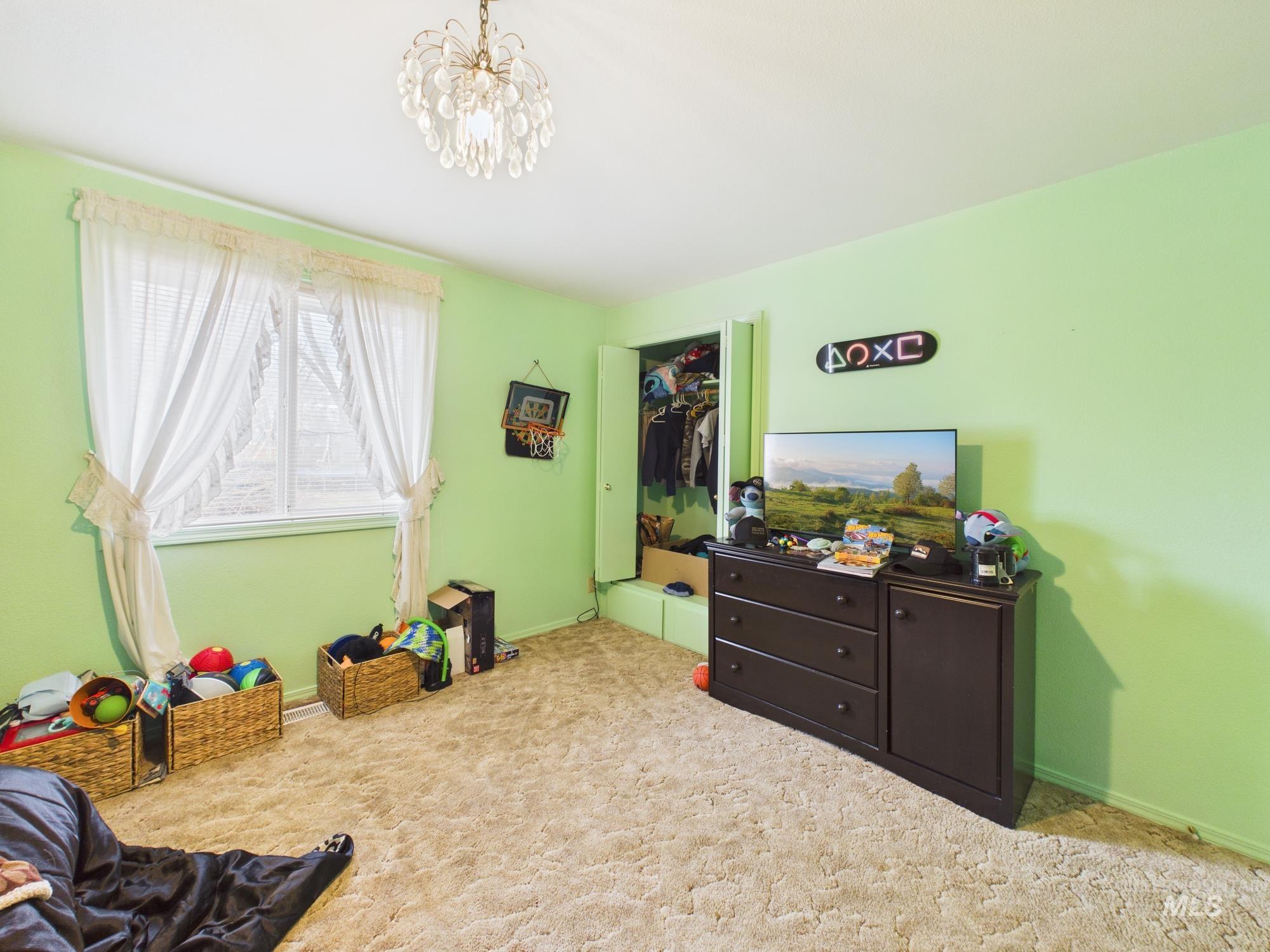 804 E E Main, Emmett, Idaho 83617, 2 Bedrooms, 1.5 Bathrooms, Residential For Sale, Price $299,000, 98975862