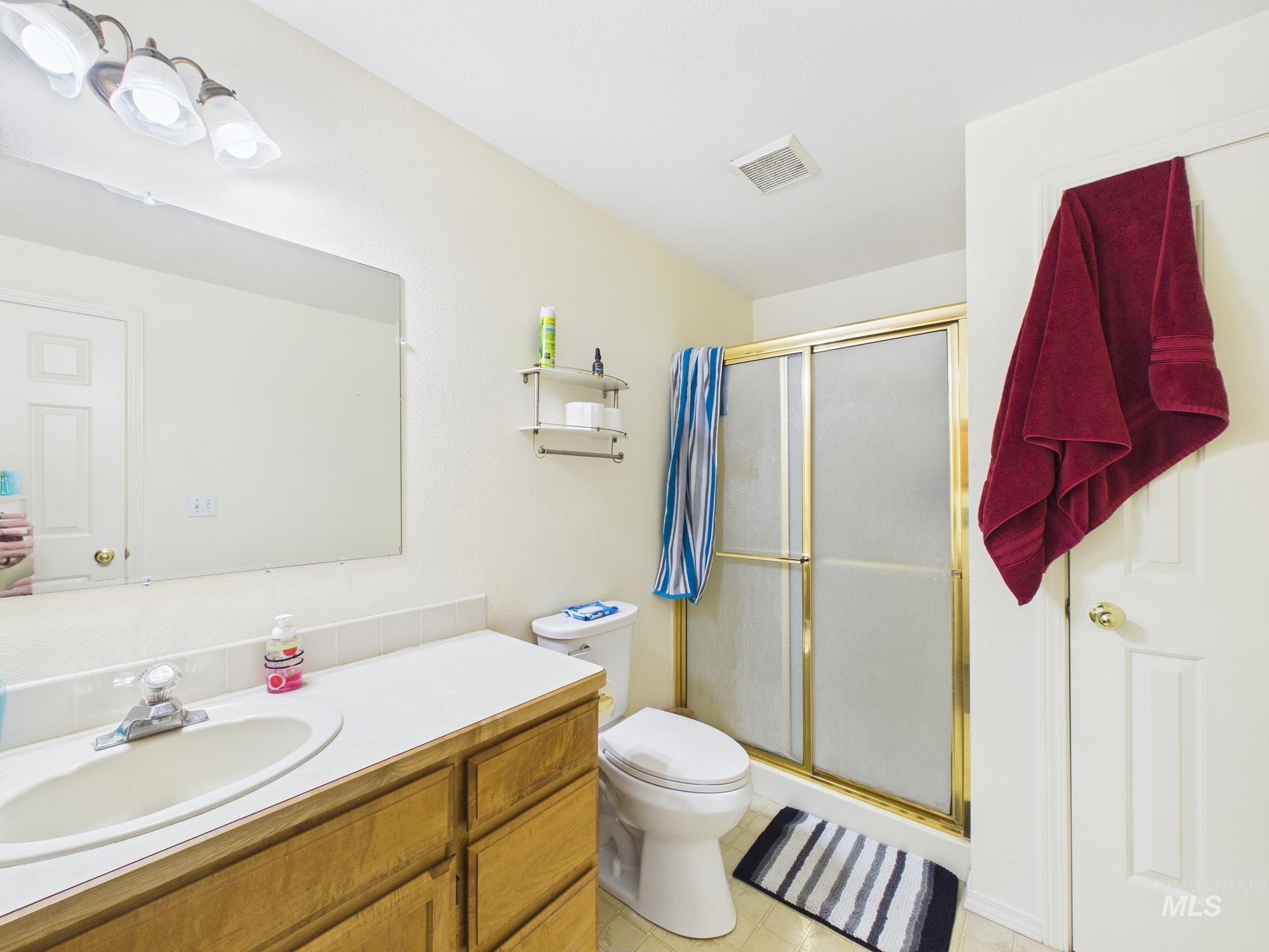 804 E E Main, Emmett, Idaho 83617, 2 Bedrooms, 1.5 Bathrooms, Residential For Sale, Price $299,000, 98975862