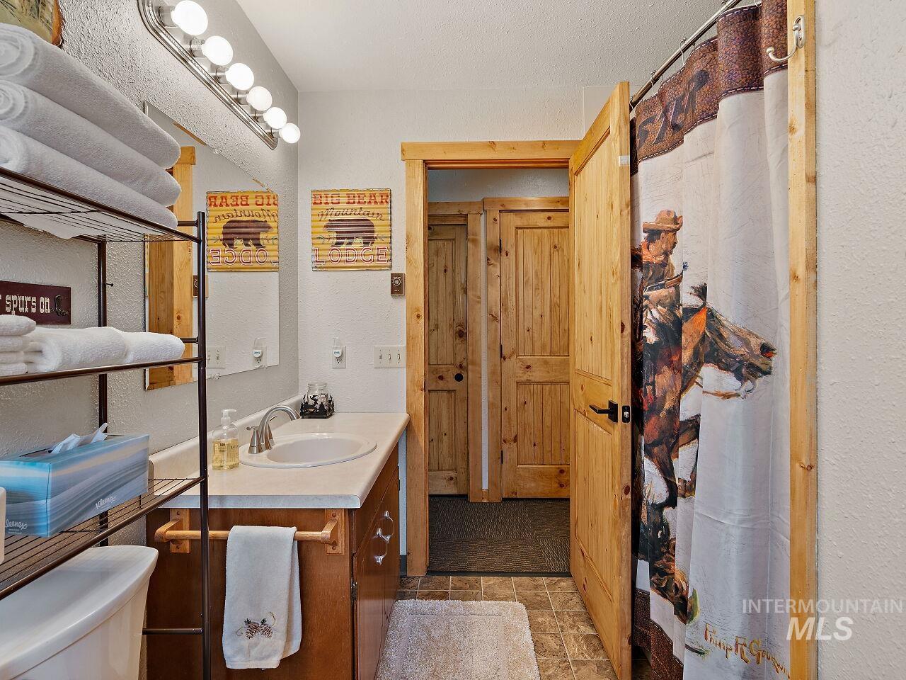 7438 Hwy 95 S, Riggins, Idaho 83549, 2 Bedrooms, 1.5 Bathrooms, Residential For Sale, Price $725,000, 98975863