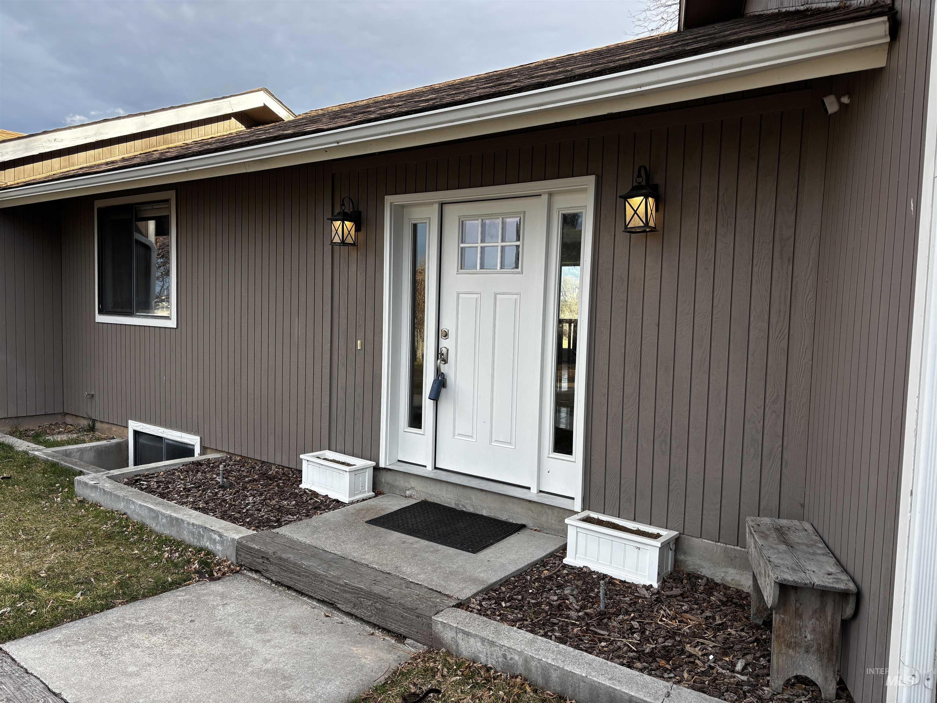 3981 N 3575 E, Kimberly, Idaho 83341, 6 Bedrooms, 4 Bathrooms, Residential For Sale, Price $990,000,MLS 98975866