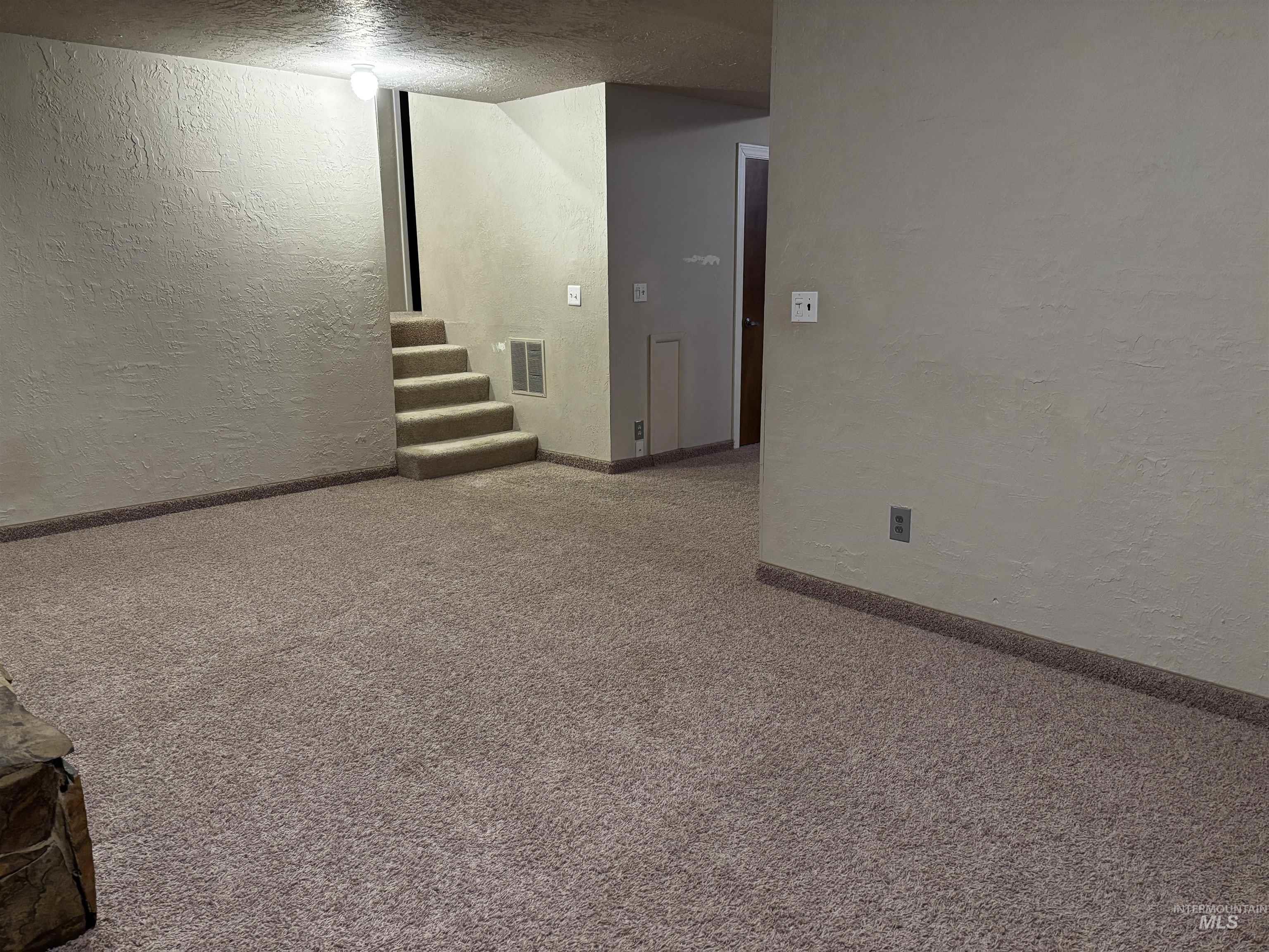 3981 N 3575 E, Kimberly, Idaho 83341, 6 Bedrooms, 4 Bathrooms, Residential For Sale, Price $1,100,000, 98975866